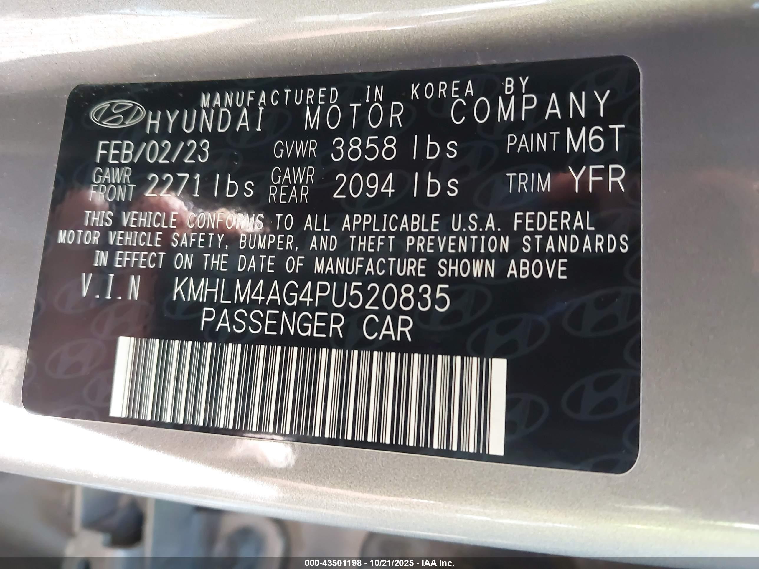 HYUNDAI ELANTRA image 9