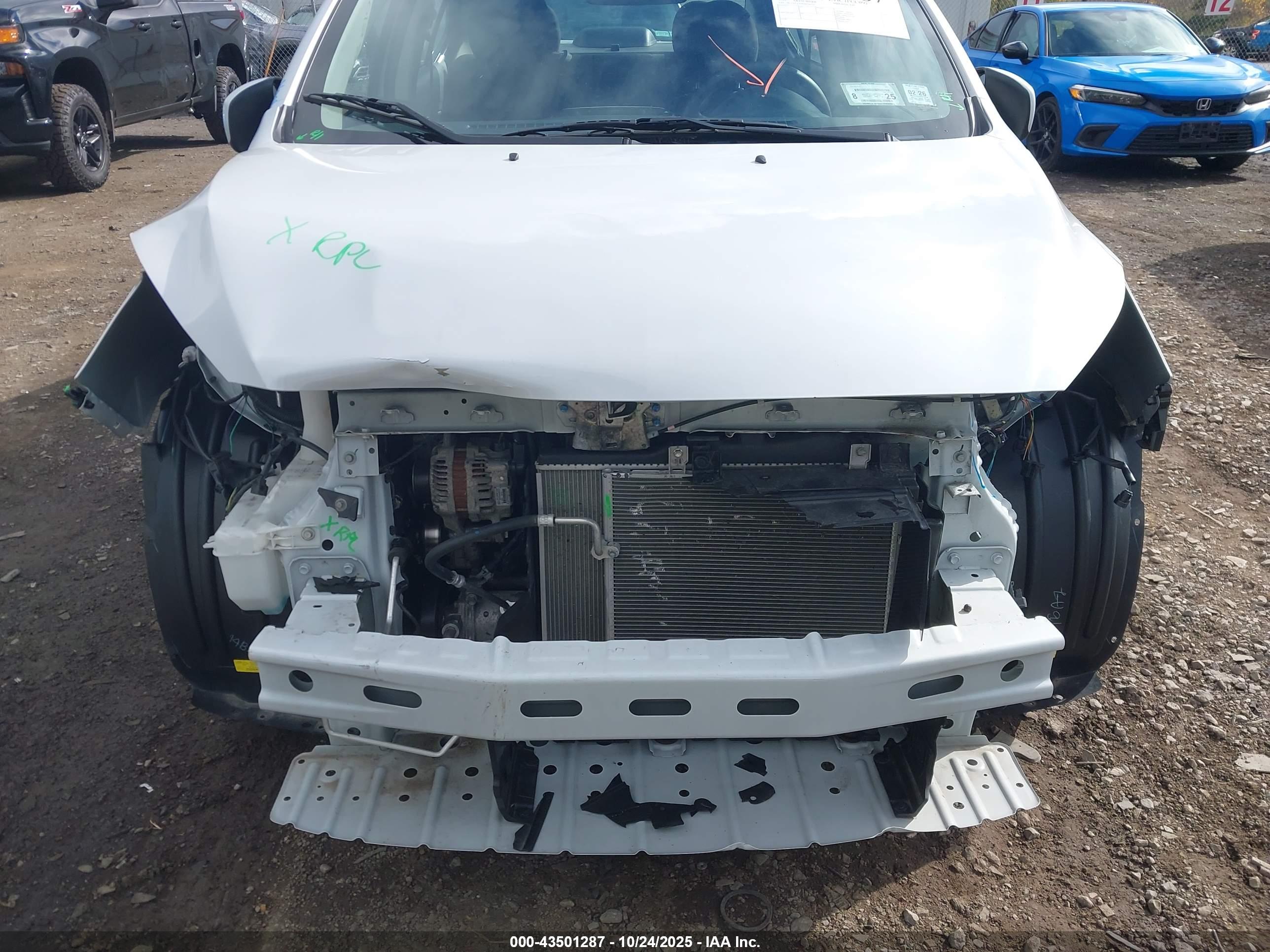 MITSUBISHI MIRAGE image 6