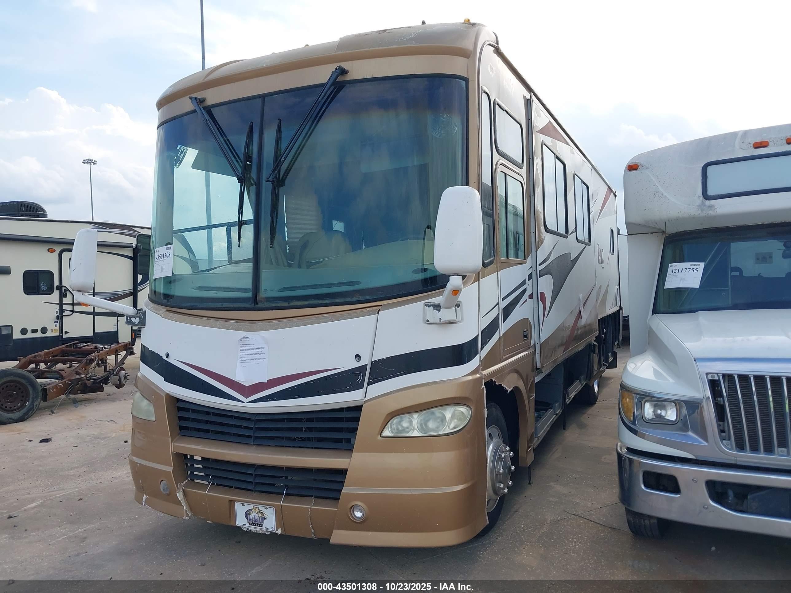 FORD F550 image 2