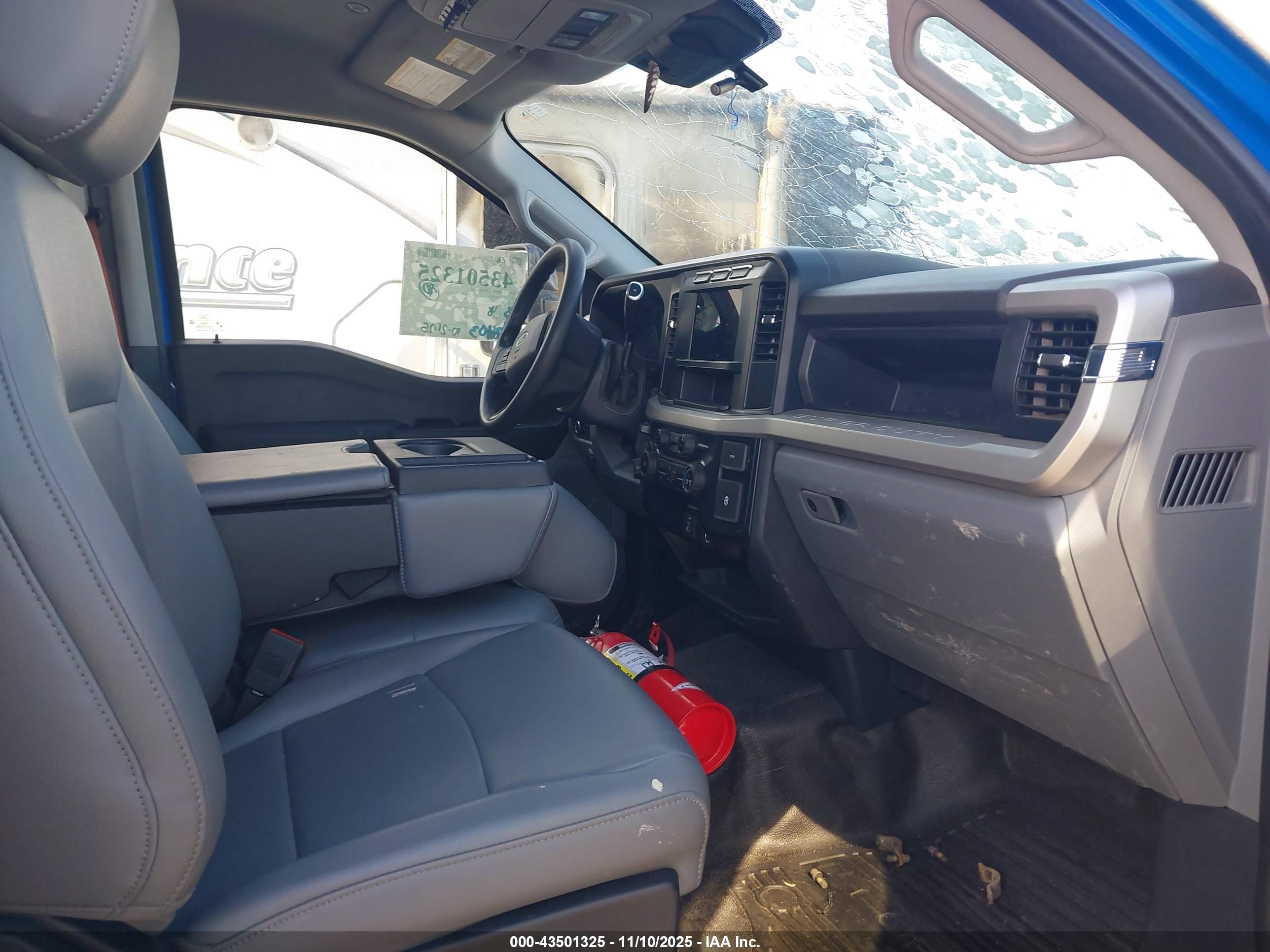 FORD F-450 image 5