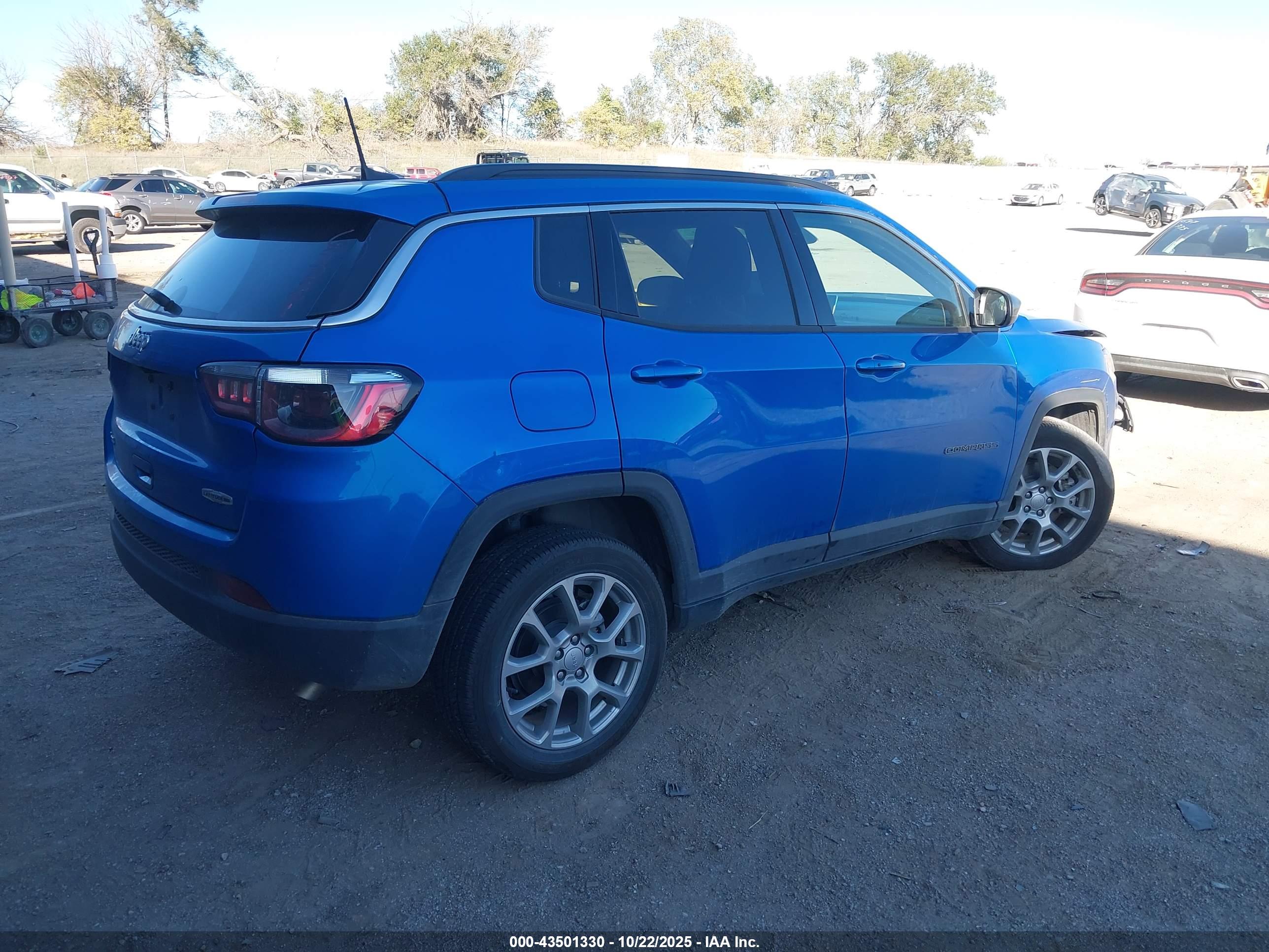 JEEP COMPASS image 4