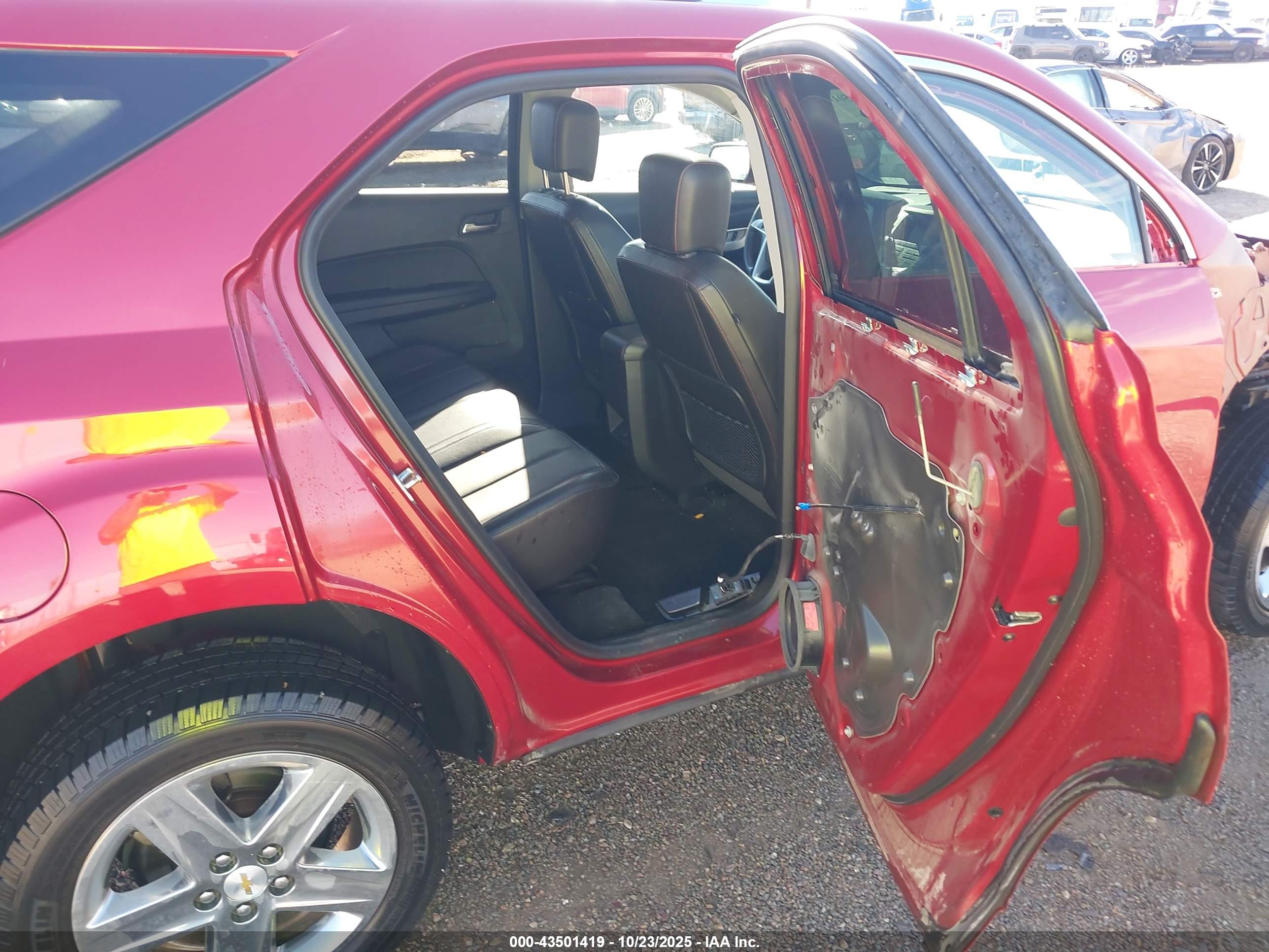 CHEVROLET EQUINOX image 8