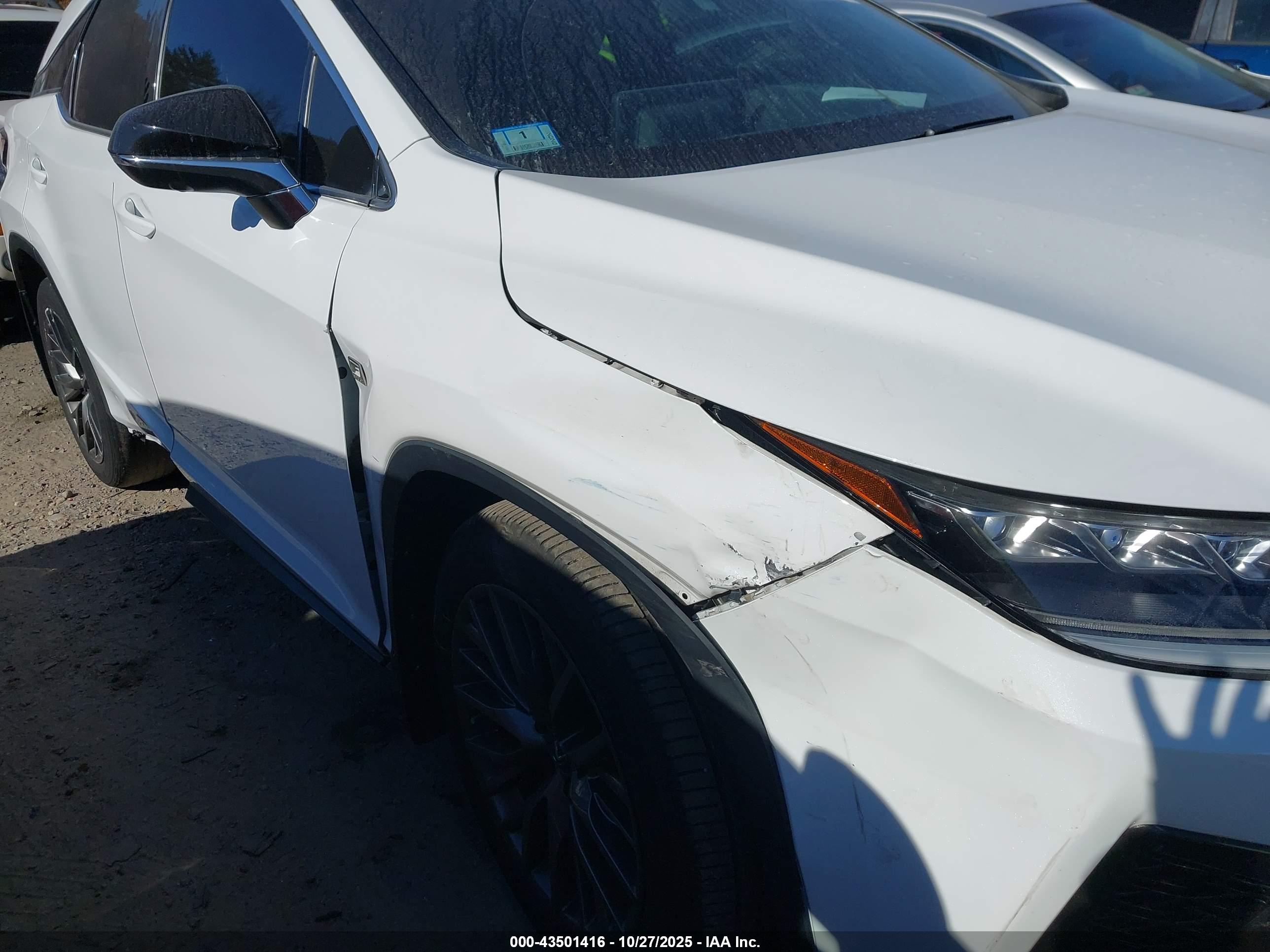 LEXUS RX image 6
