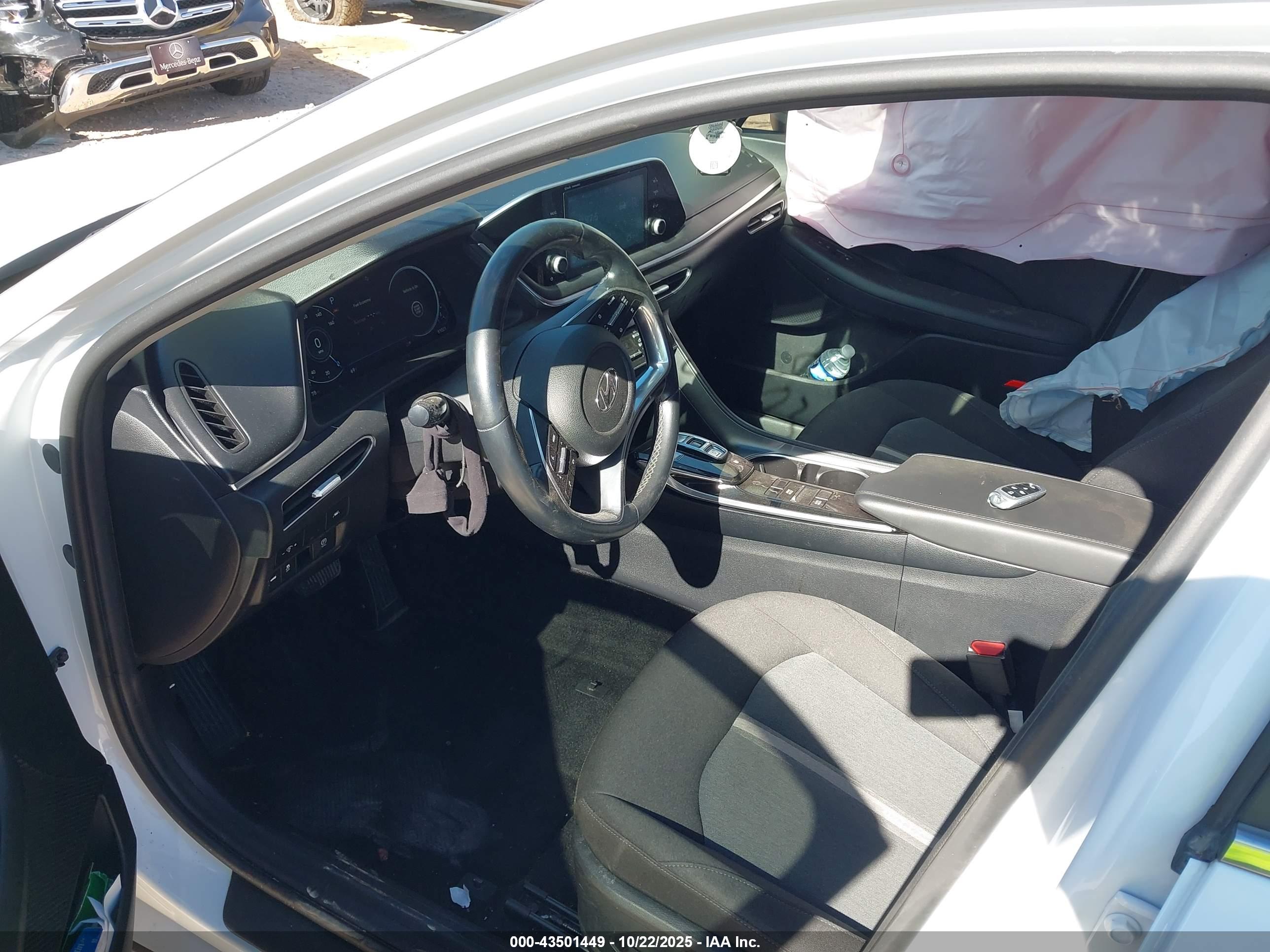 HYUNDAI SONATA image 5