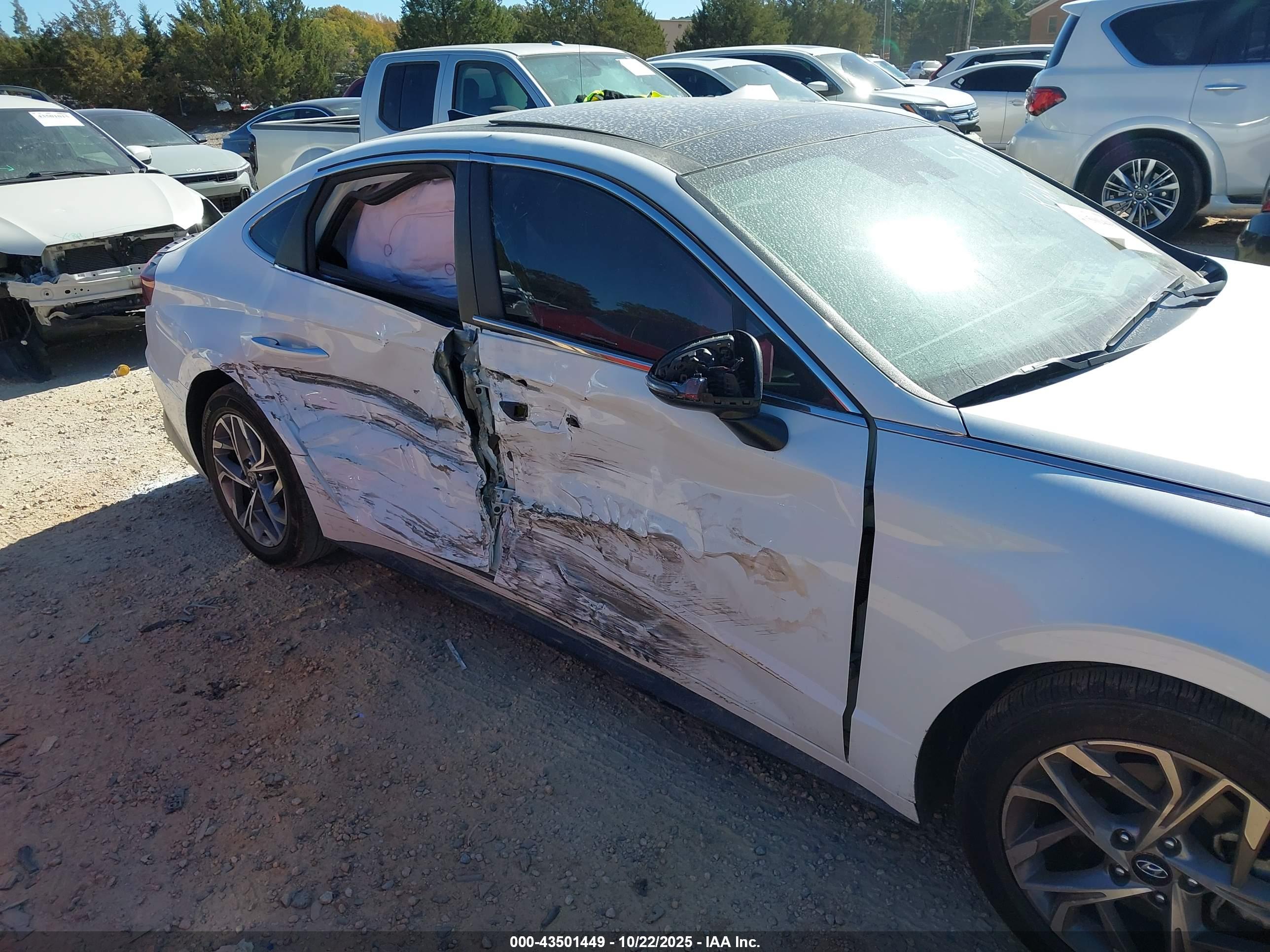 HYUNDAI SONATA image 6