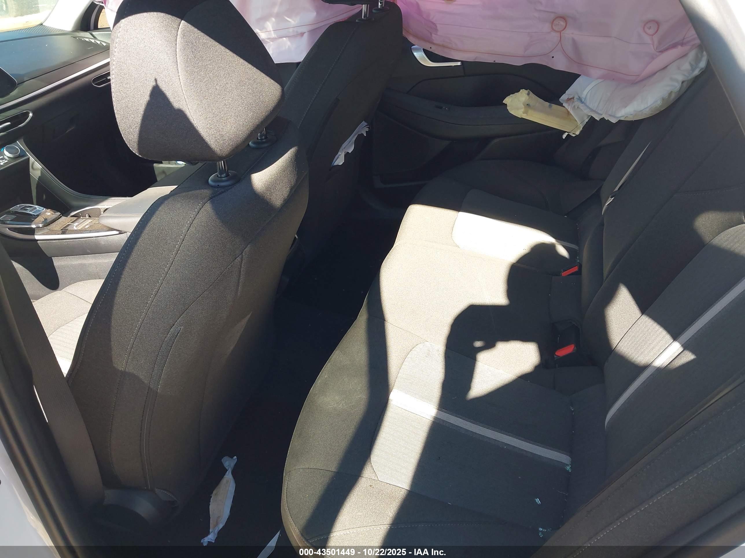 HYUNDAI SONATA image 8