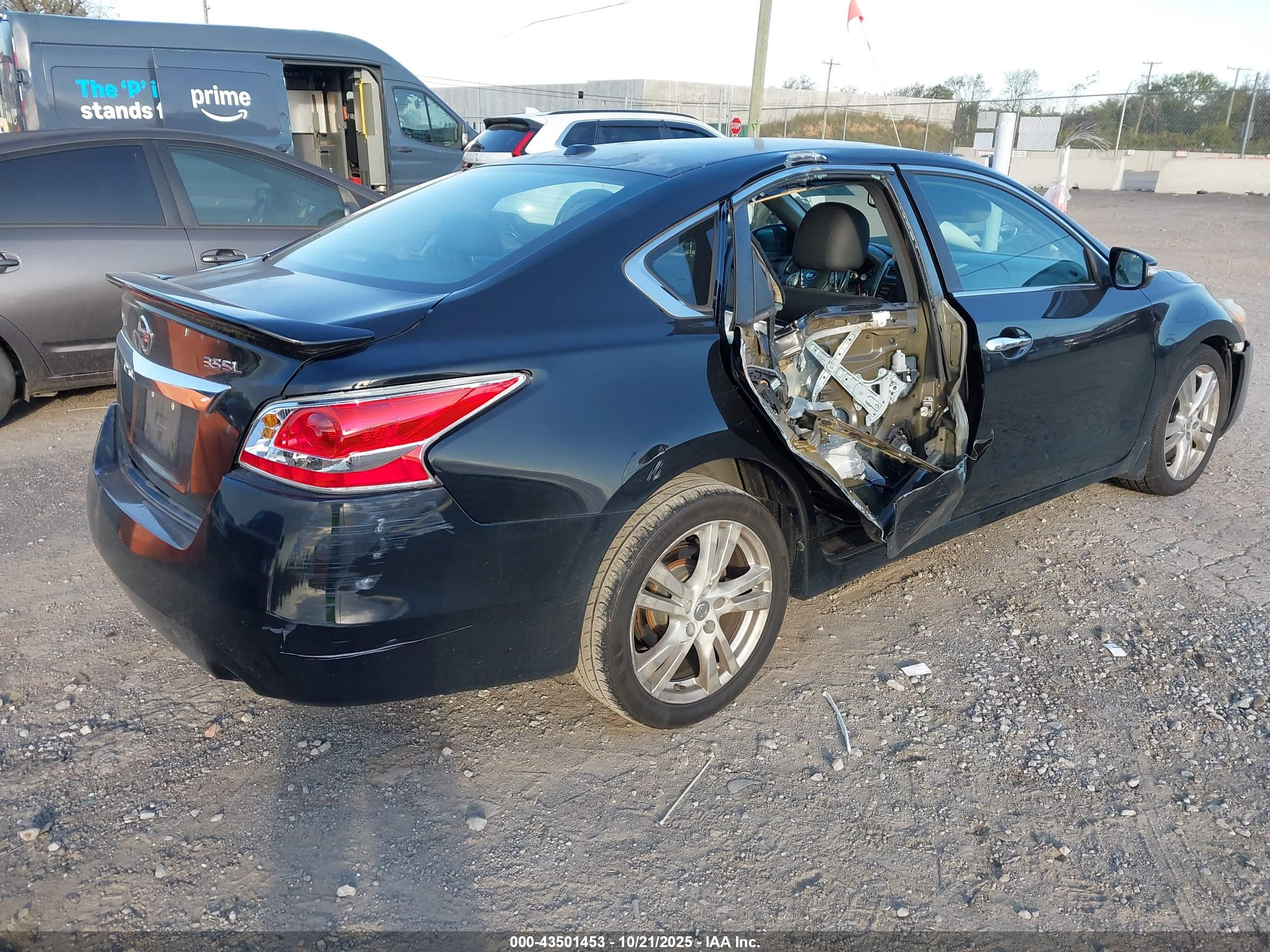 NISSAN ALTIMA image 4