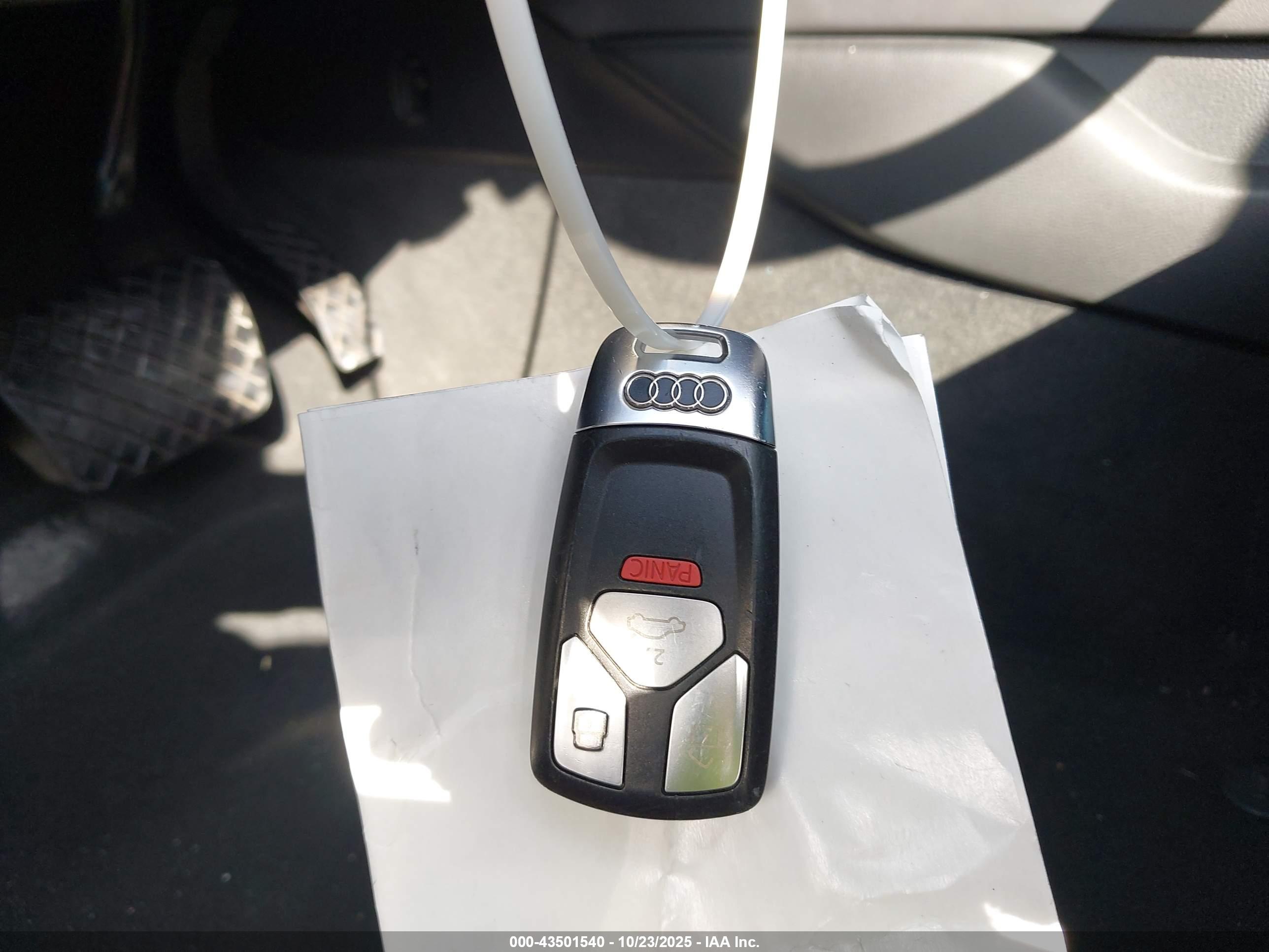 AUDI A4 image 11