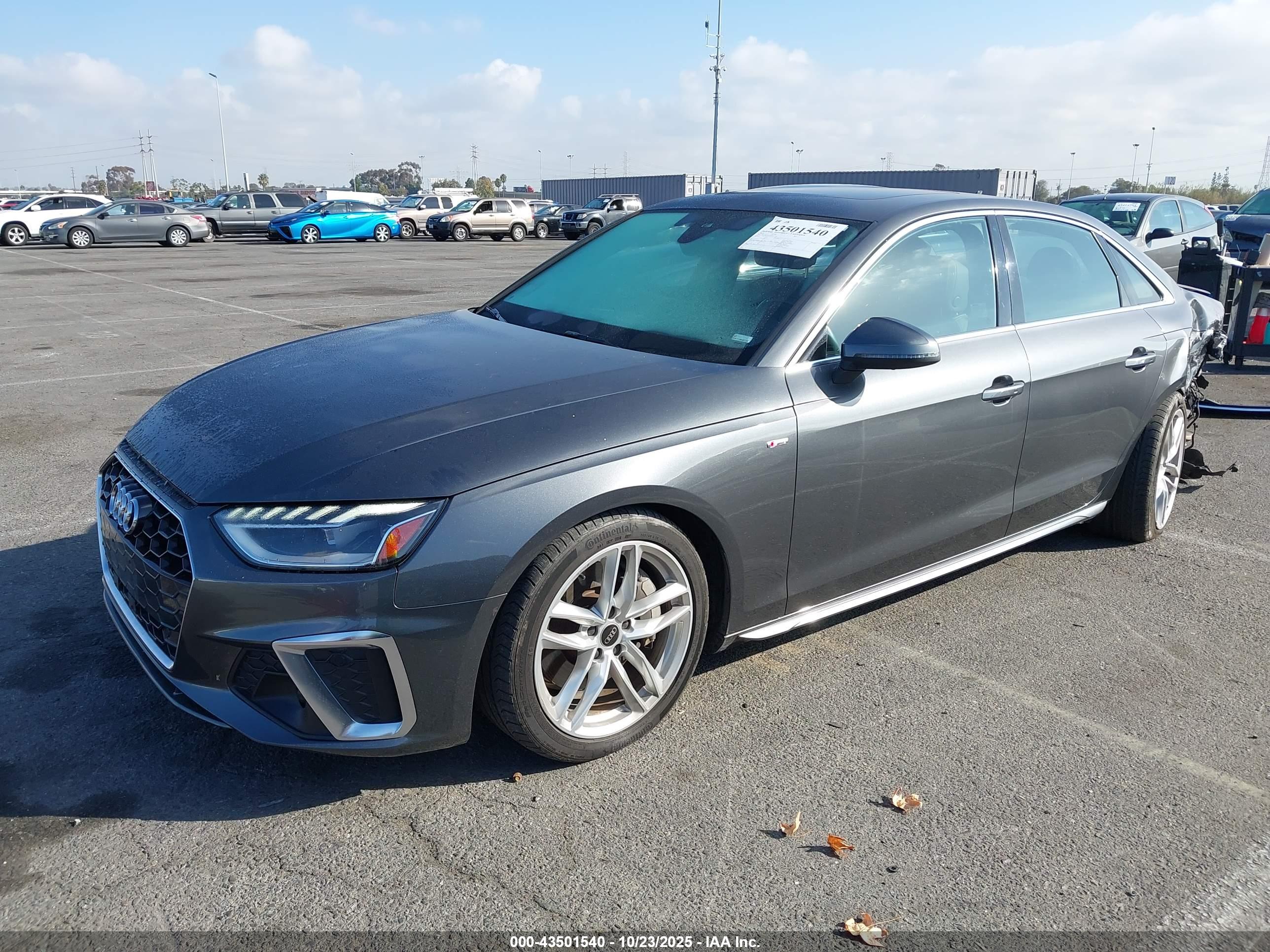 AUDI A4 image 2
