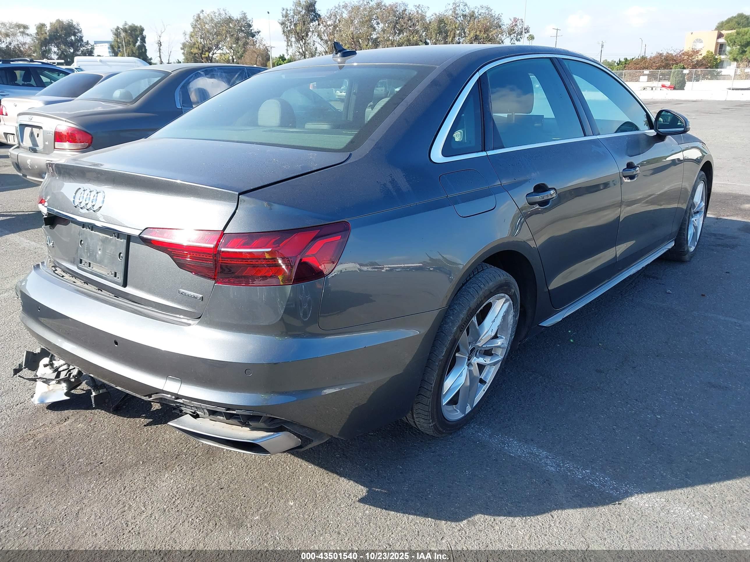 AUDI A4 image 4