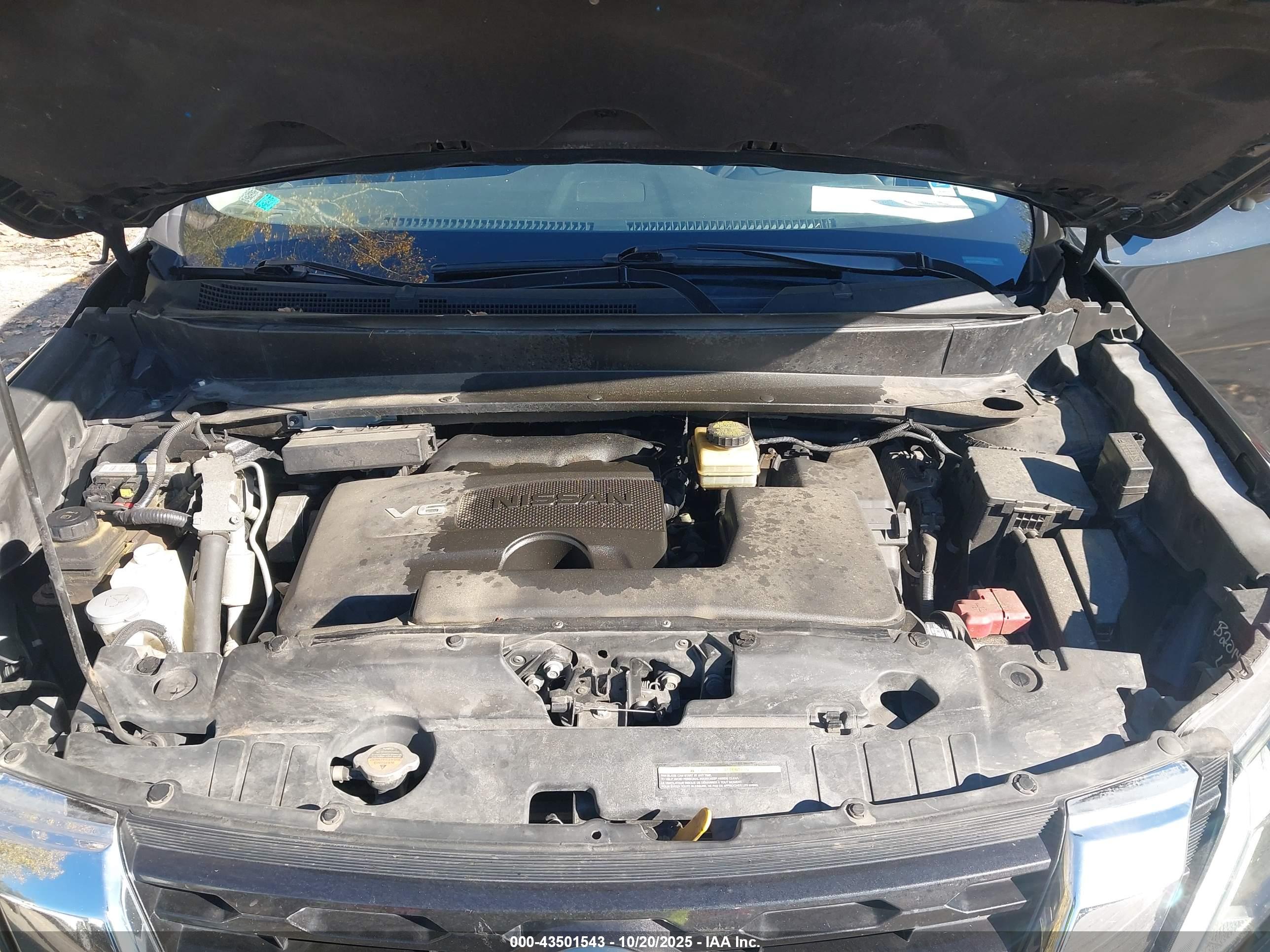 NISSAN PATHFINDER image 10