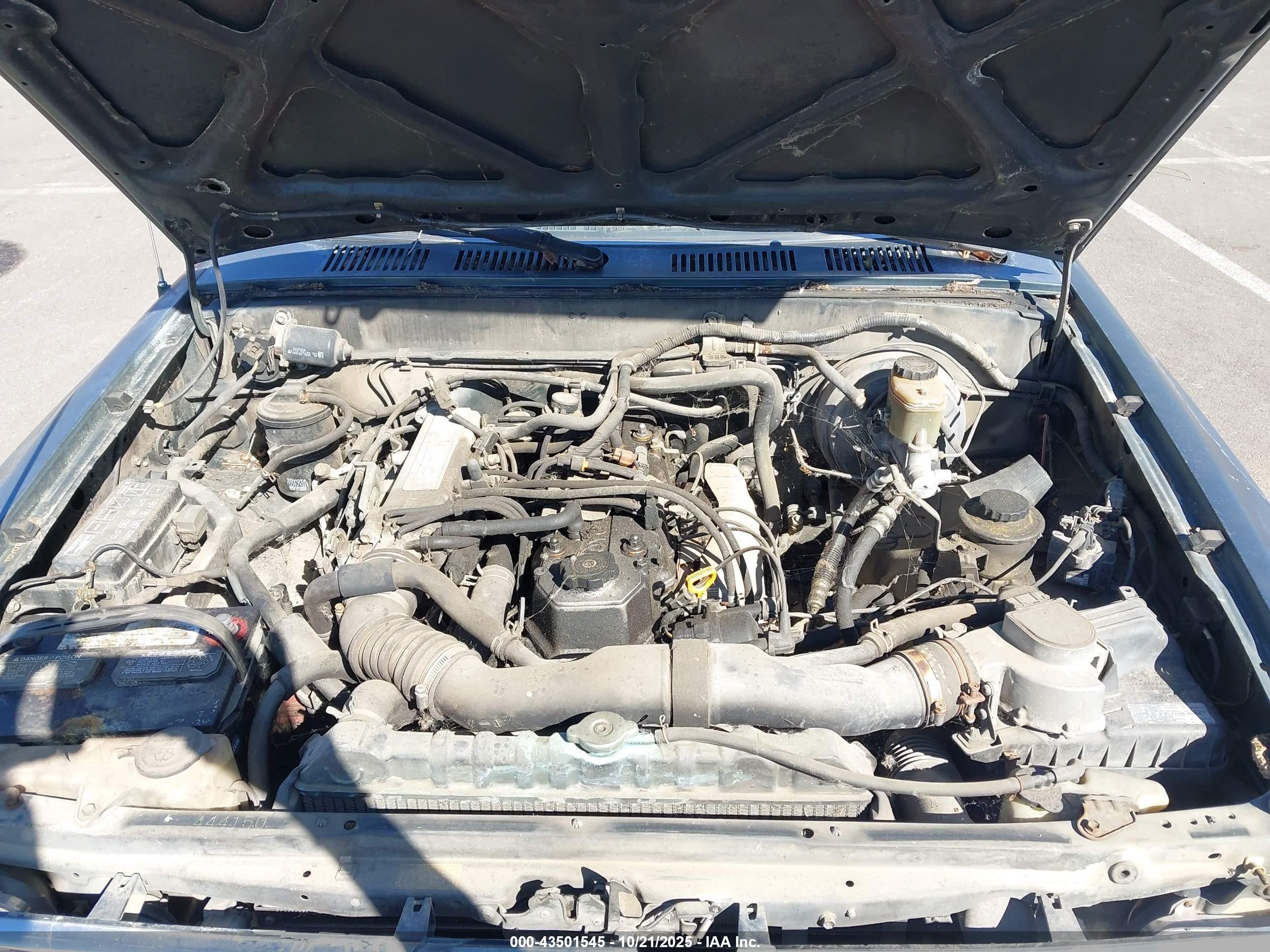 TOYOTA PICKUP image 10