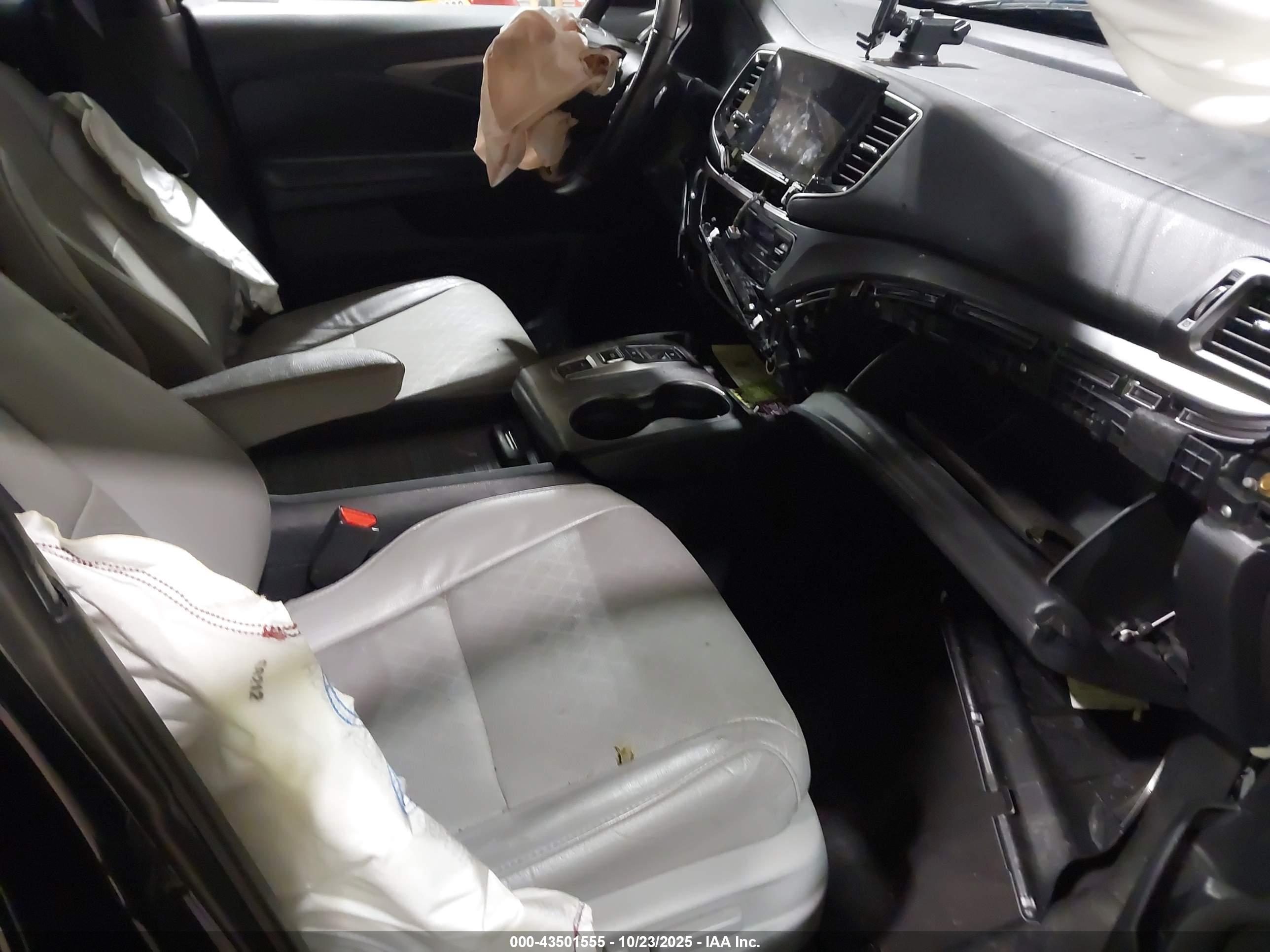 HONDA PASSPORT image 5