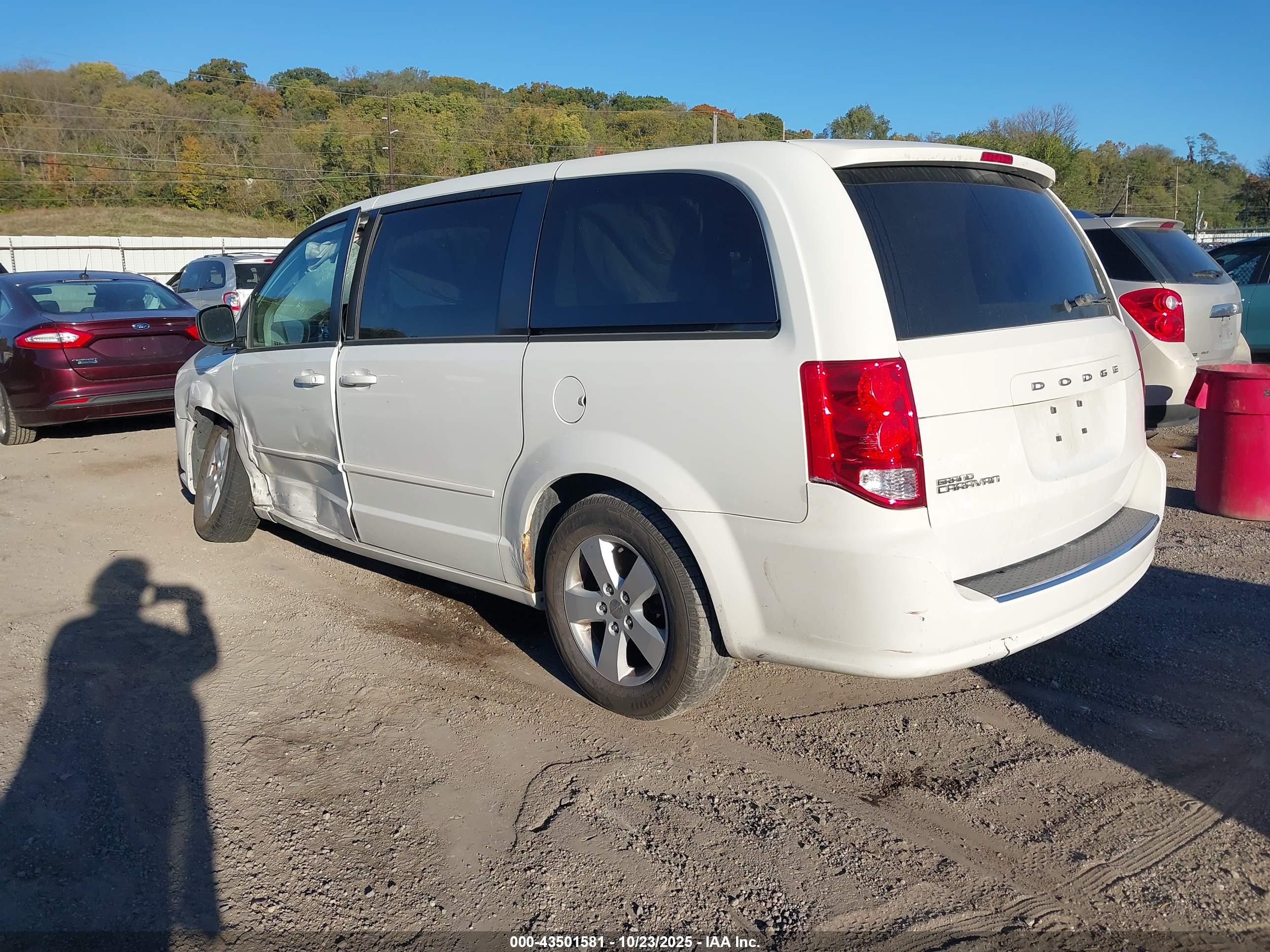 DODGE GRAND image 3