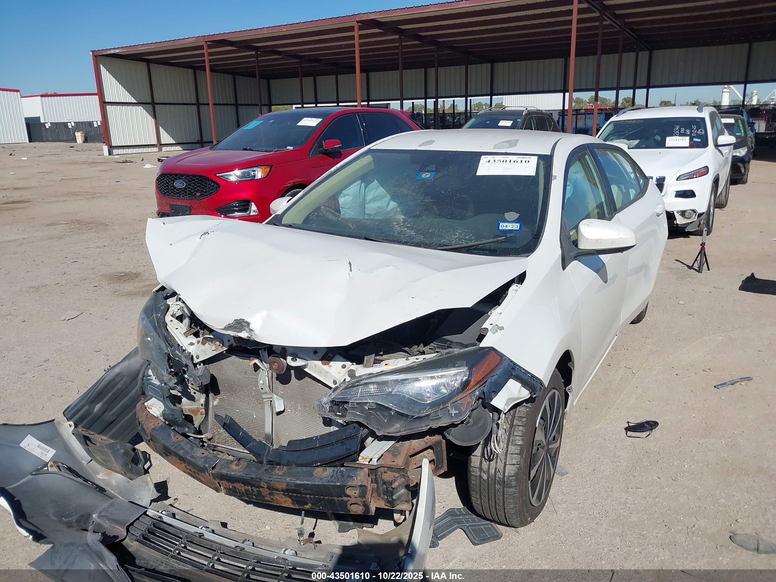 TOYOTA COROLLA image 2