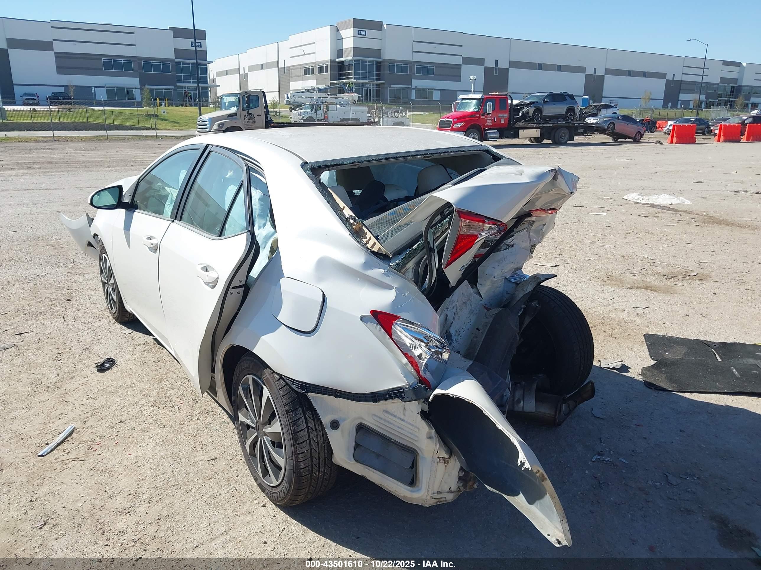 TOYOTA COROLLA image 3