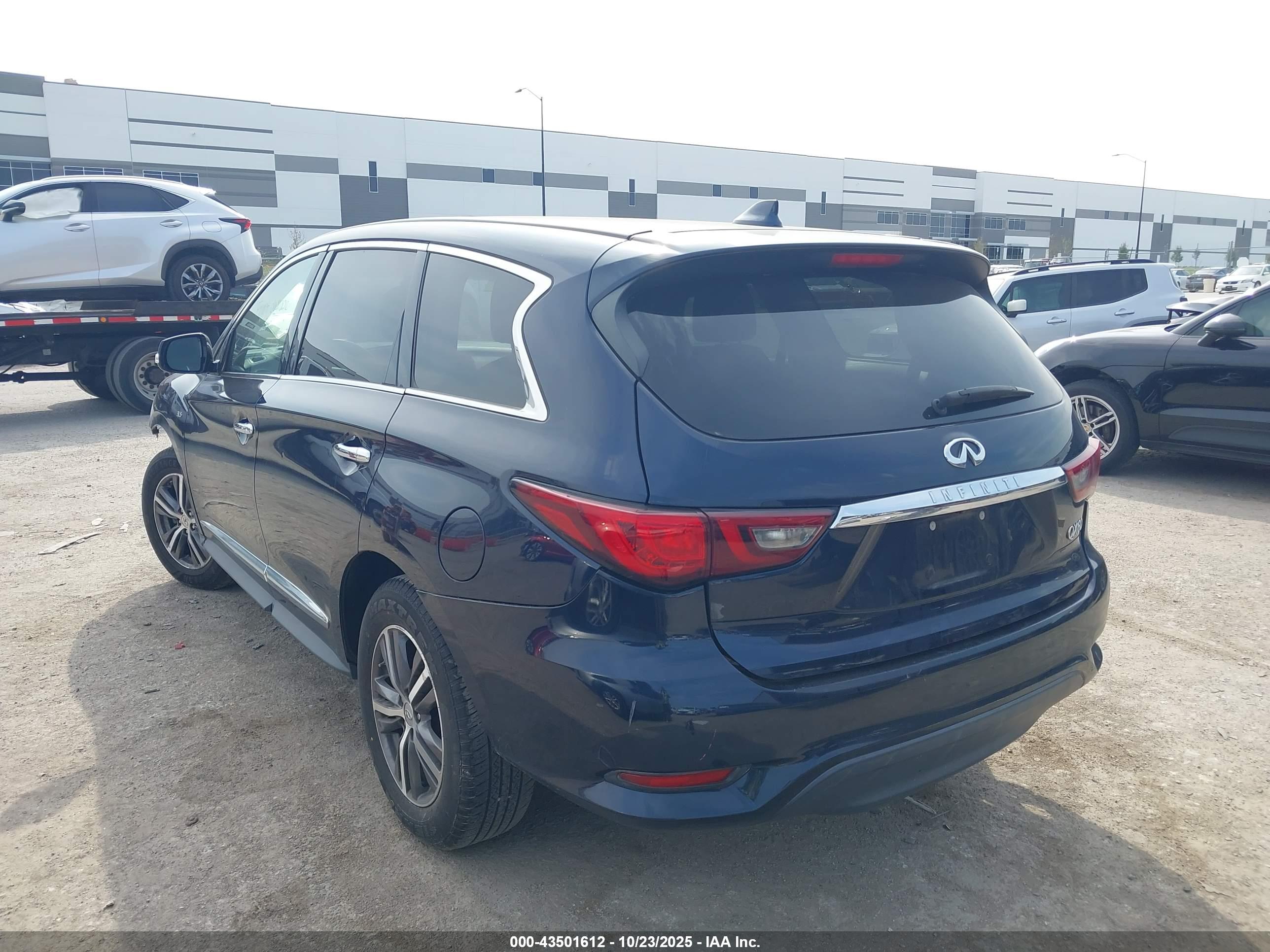 INFINITI QX60 image 3