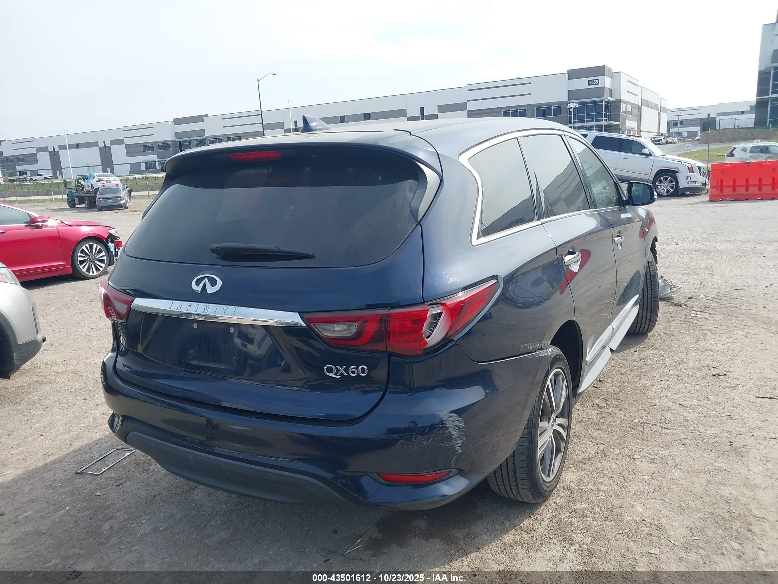 INFINITI QX60 image 4