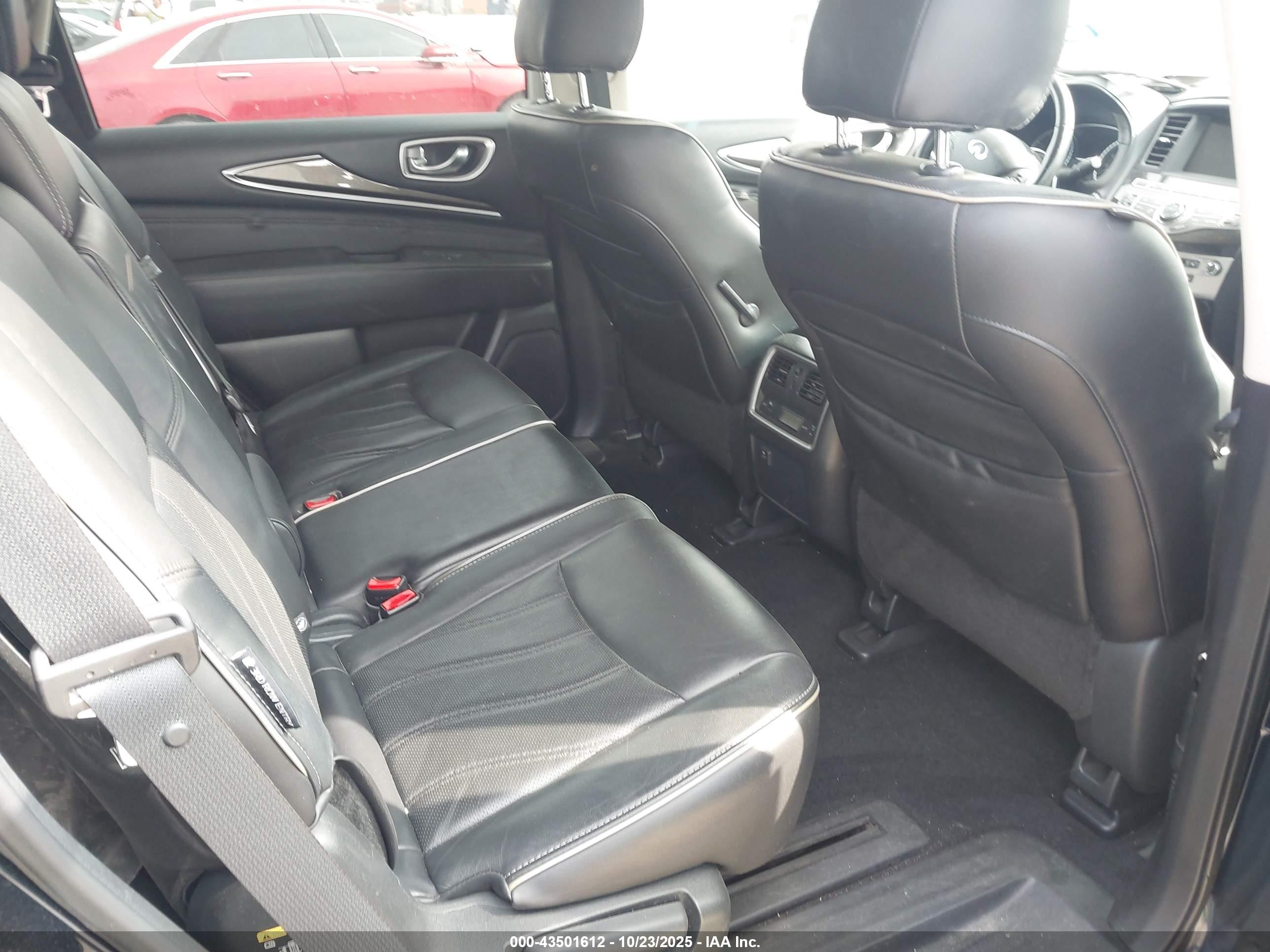INFINITI QX60 image 8