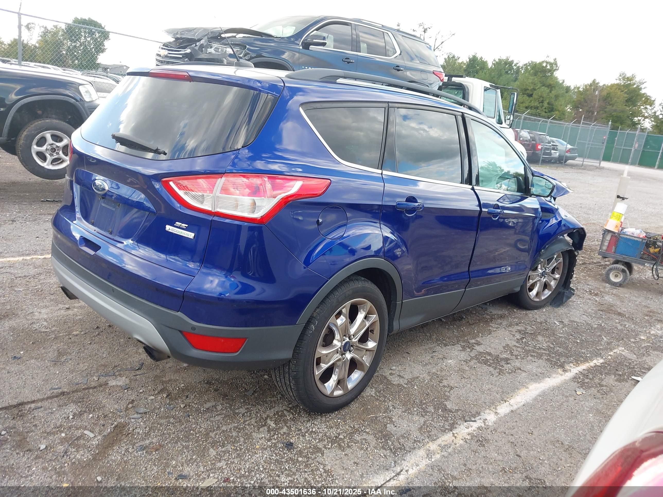 FORD ESCAPE image 4