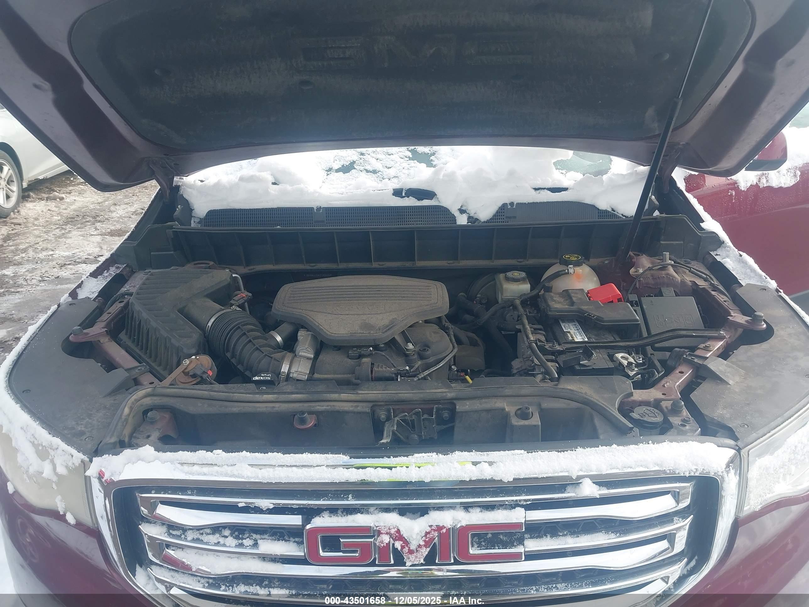GMC ACADIA image 10