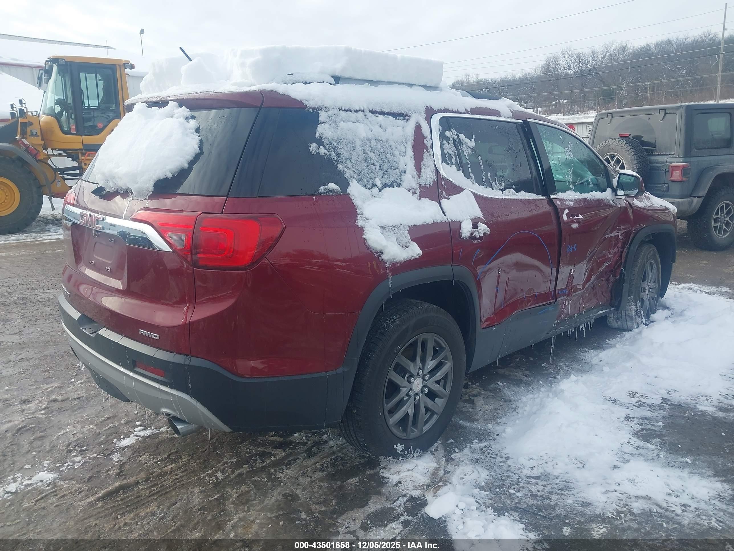 GMC ACADIA image 4
