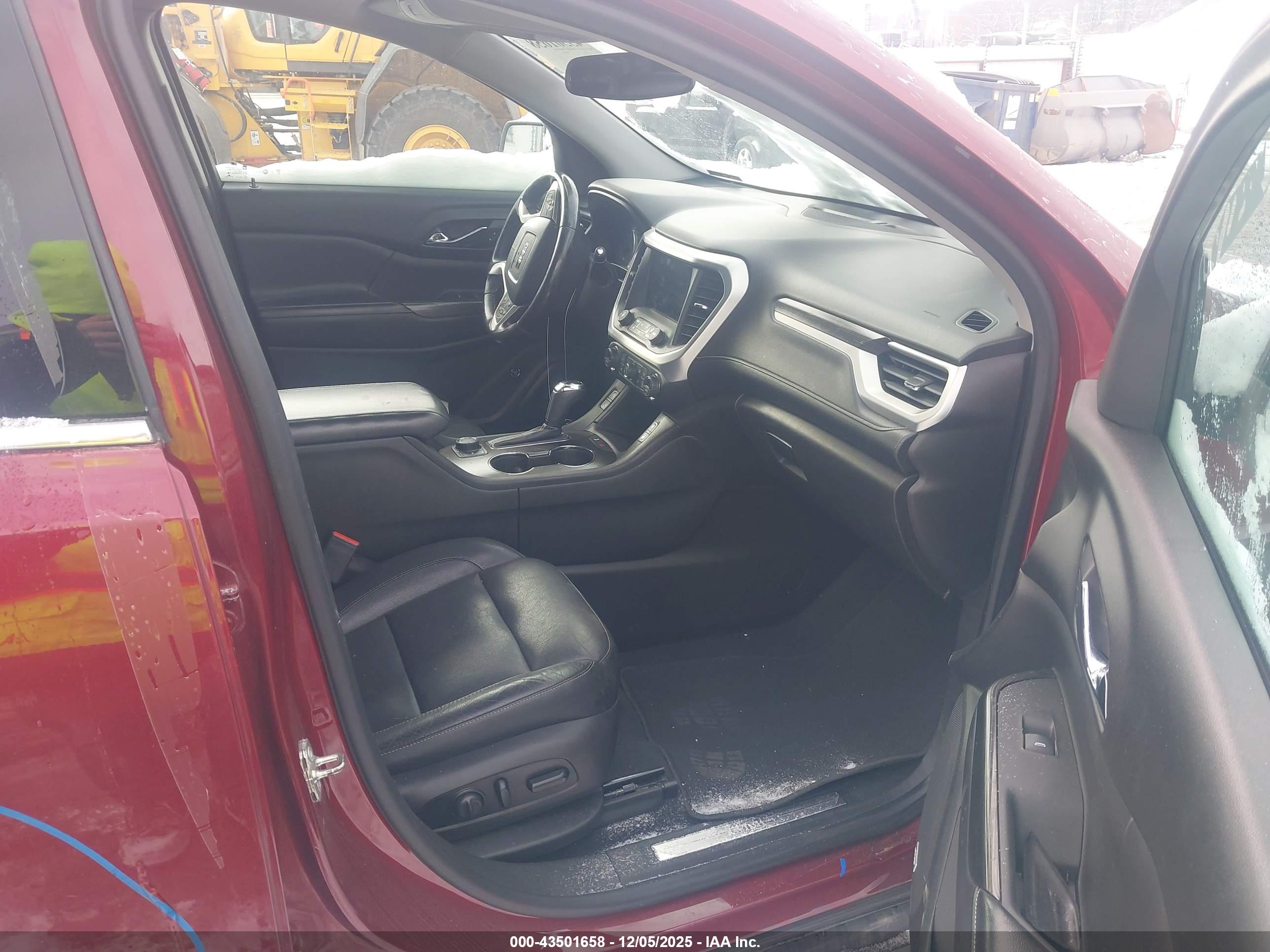 GMC ACADIA image 5