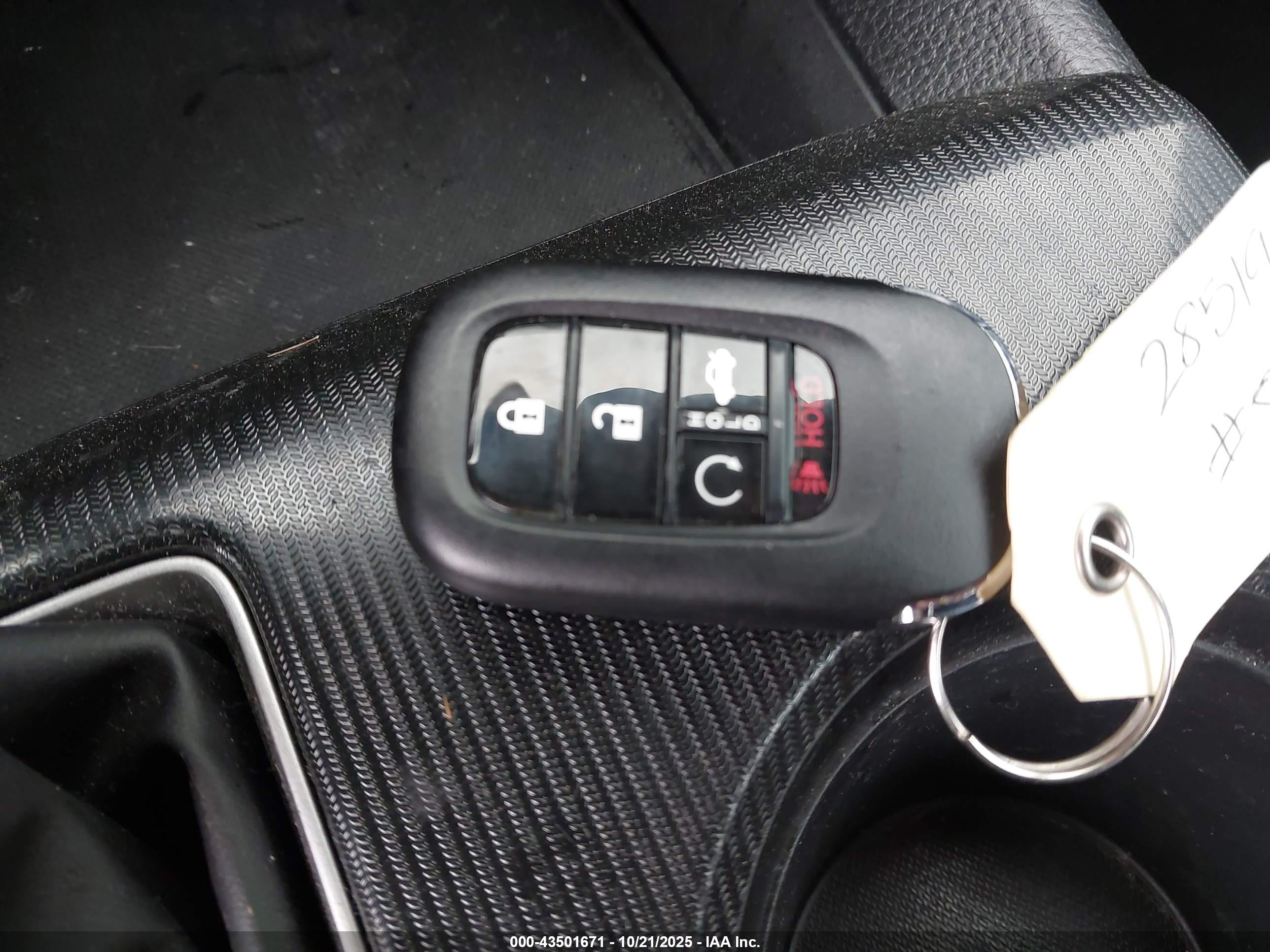 HONDA CIVIC image 11