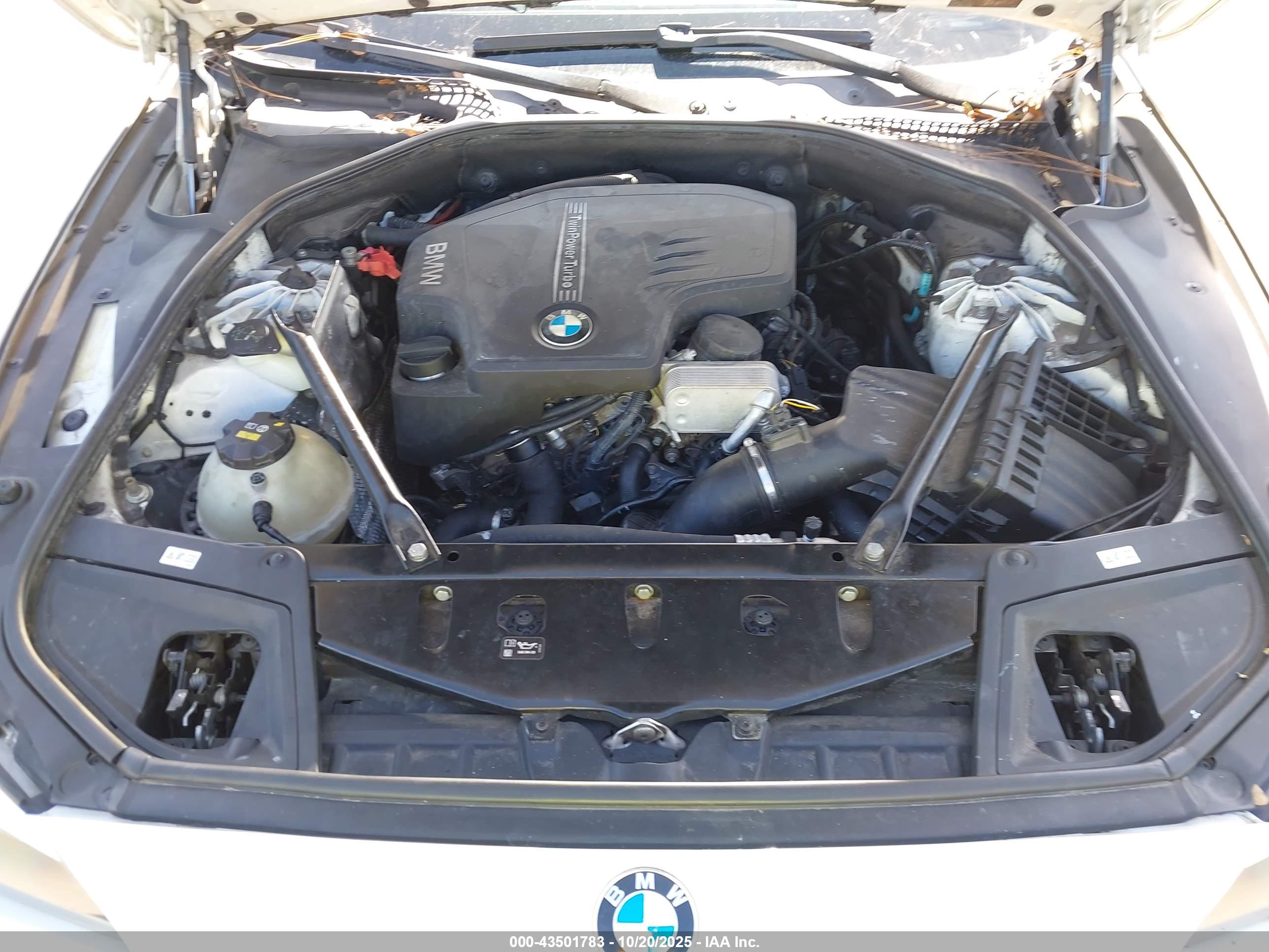 BMW 528I image 10