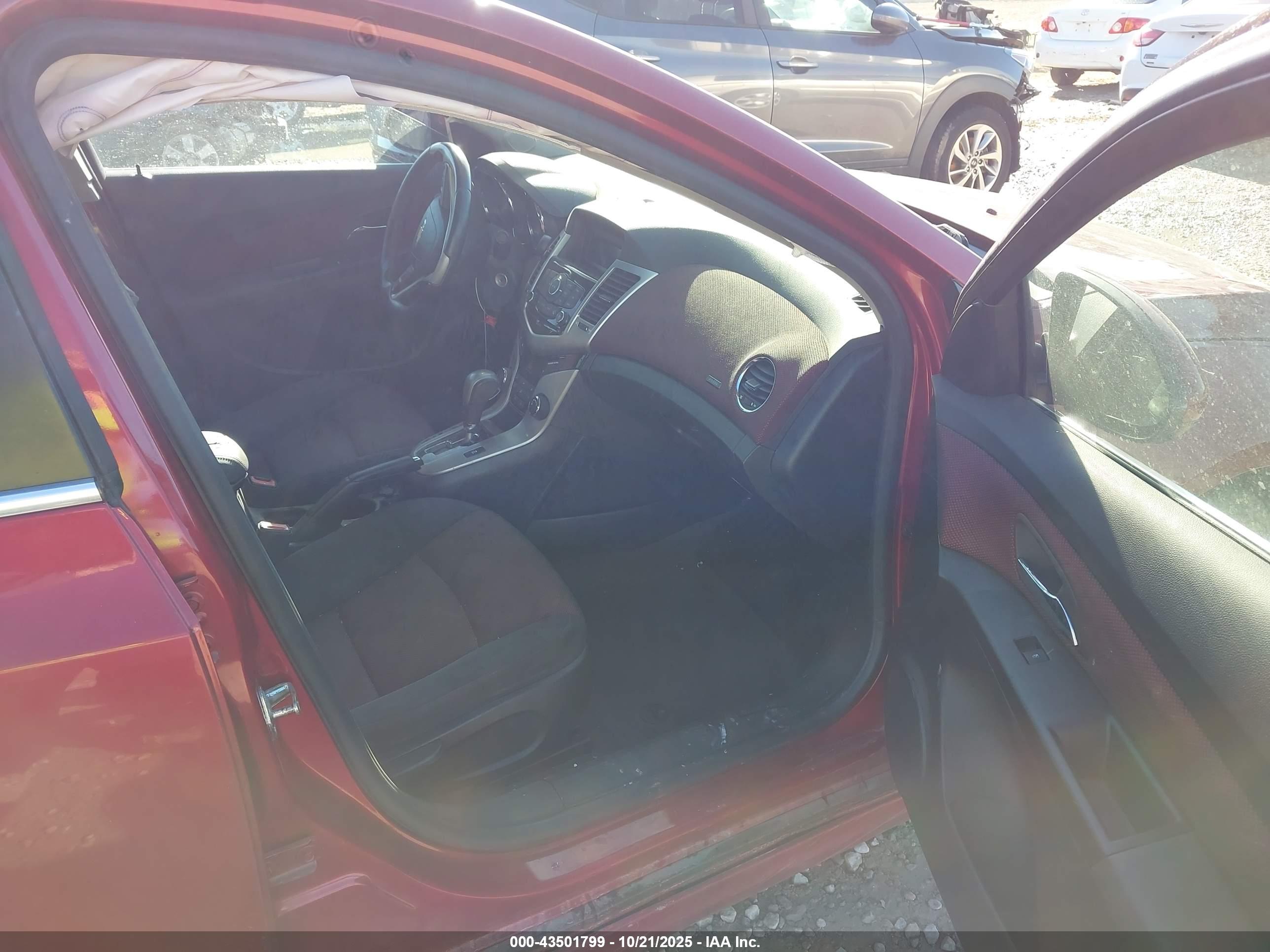 CHEVROLET CRUZE image 5