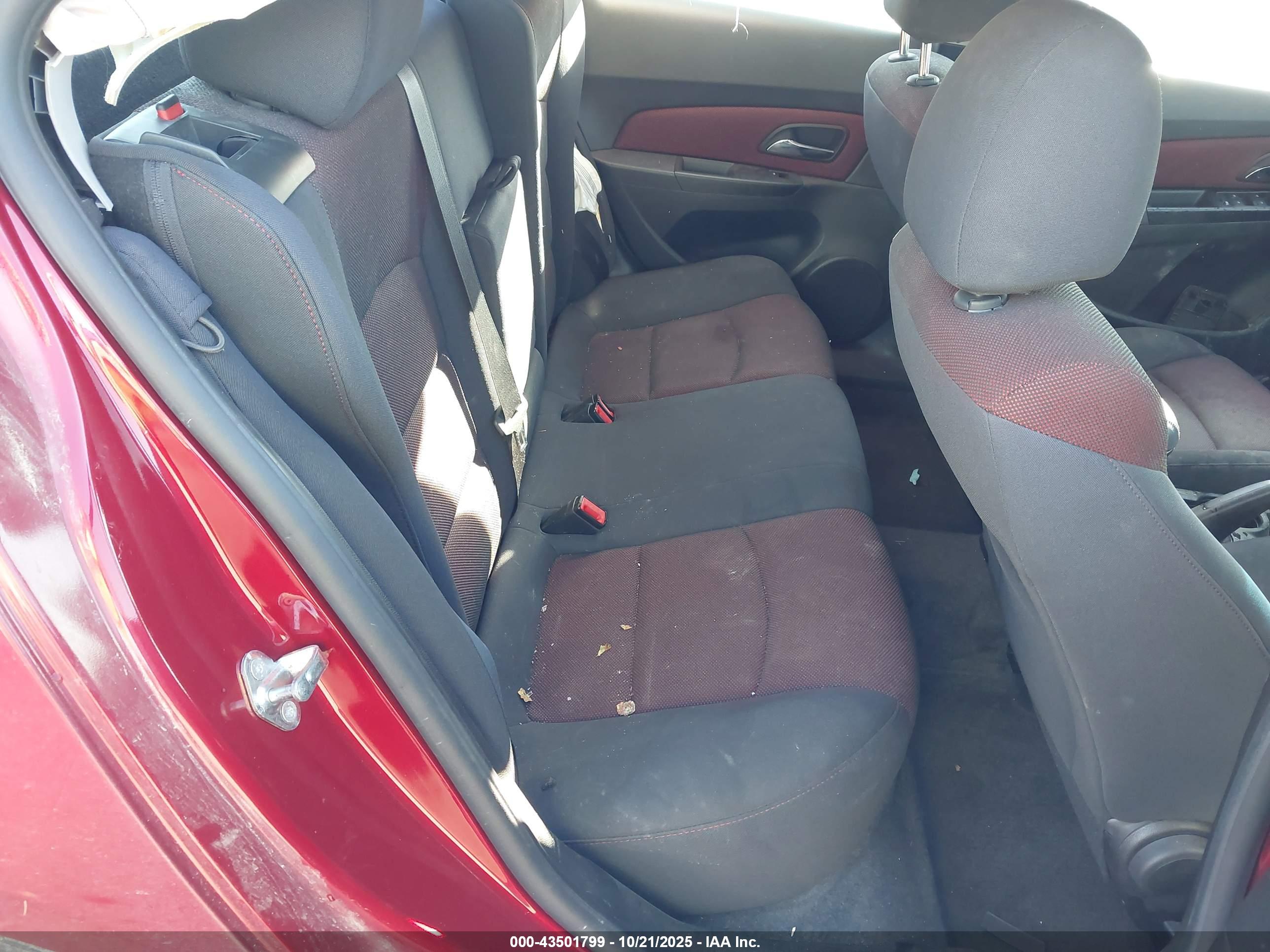 CHEVROLET CRUZE image 8