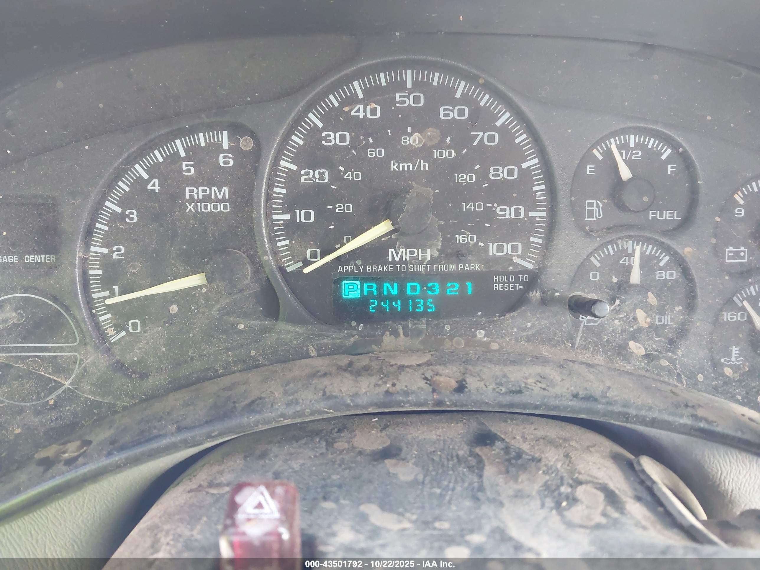 CHEVROLET SILVERADO image 7