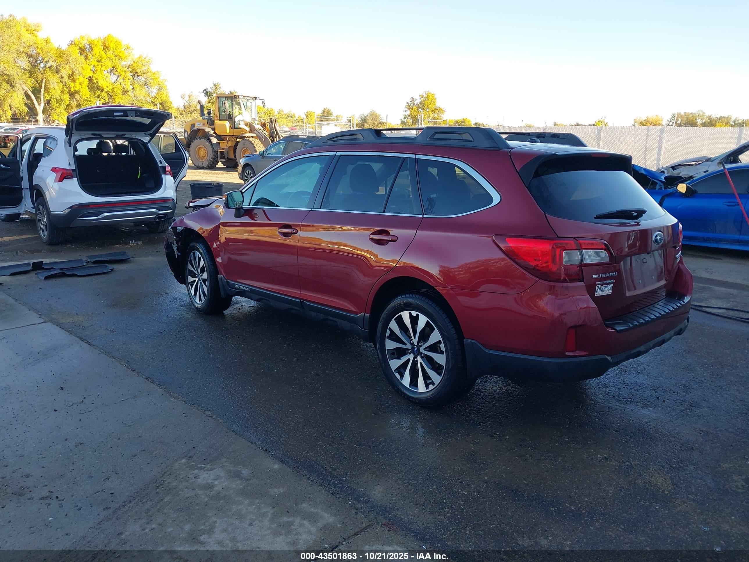 SUBARU OUTBACK image 3