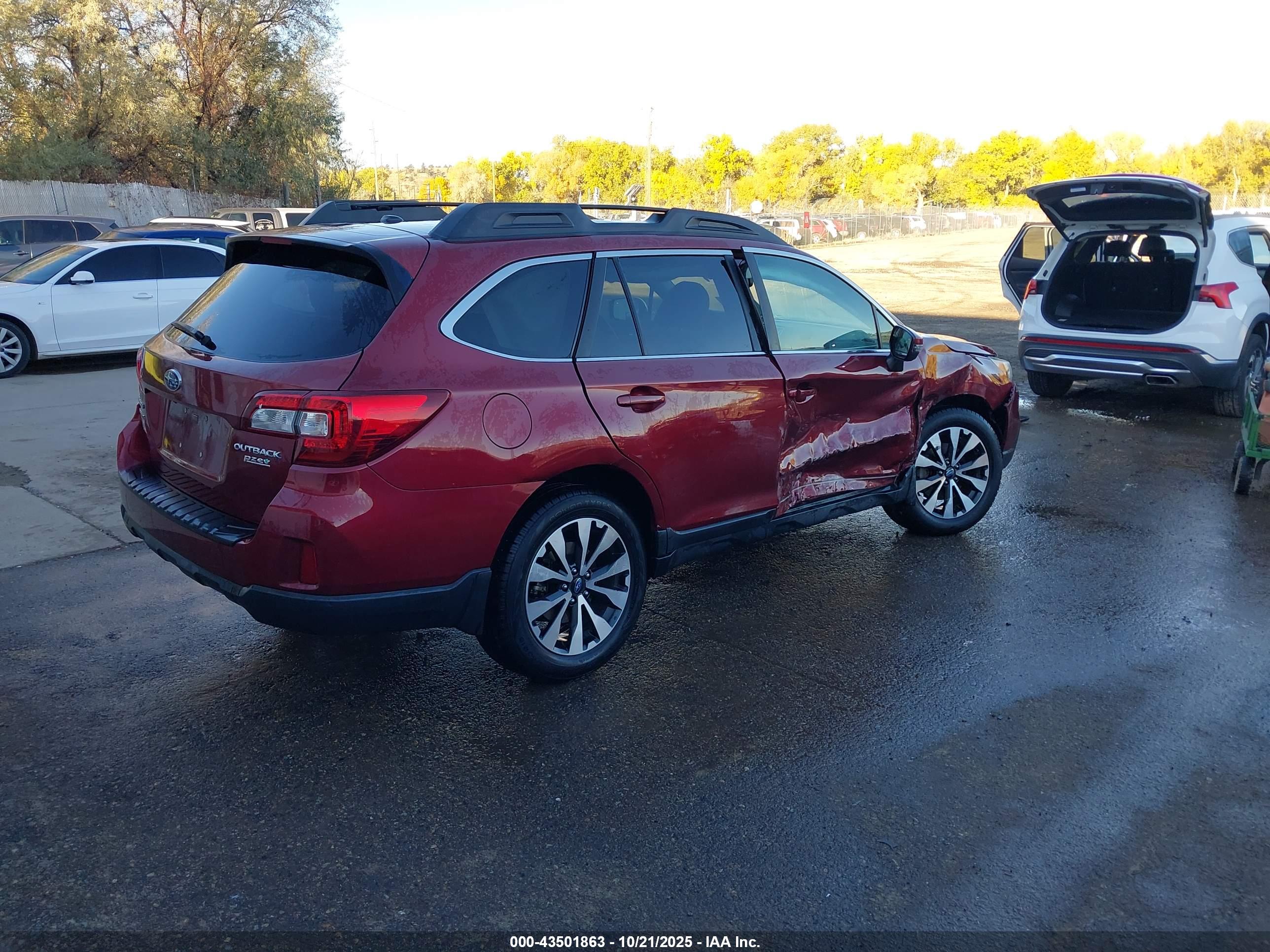 SUBARU OUTBACK image 4
