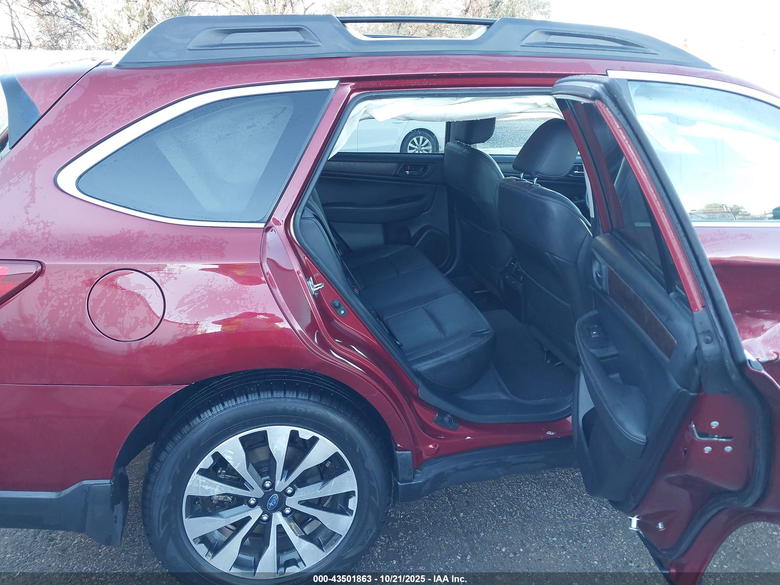 SUBARU OUTBACK image 8