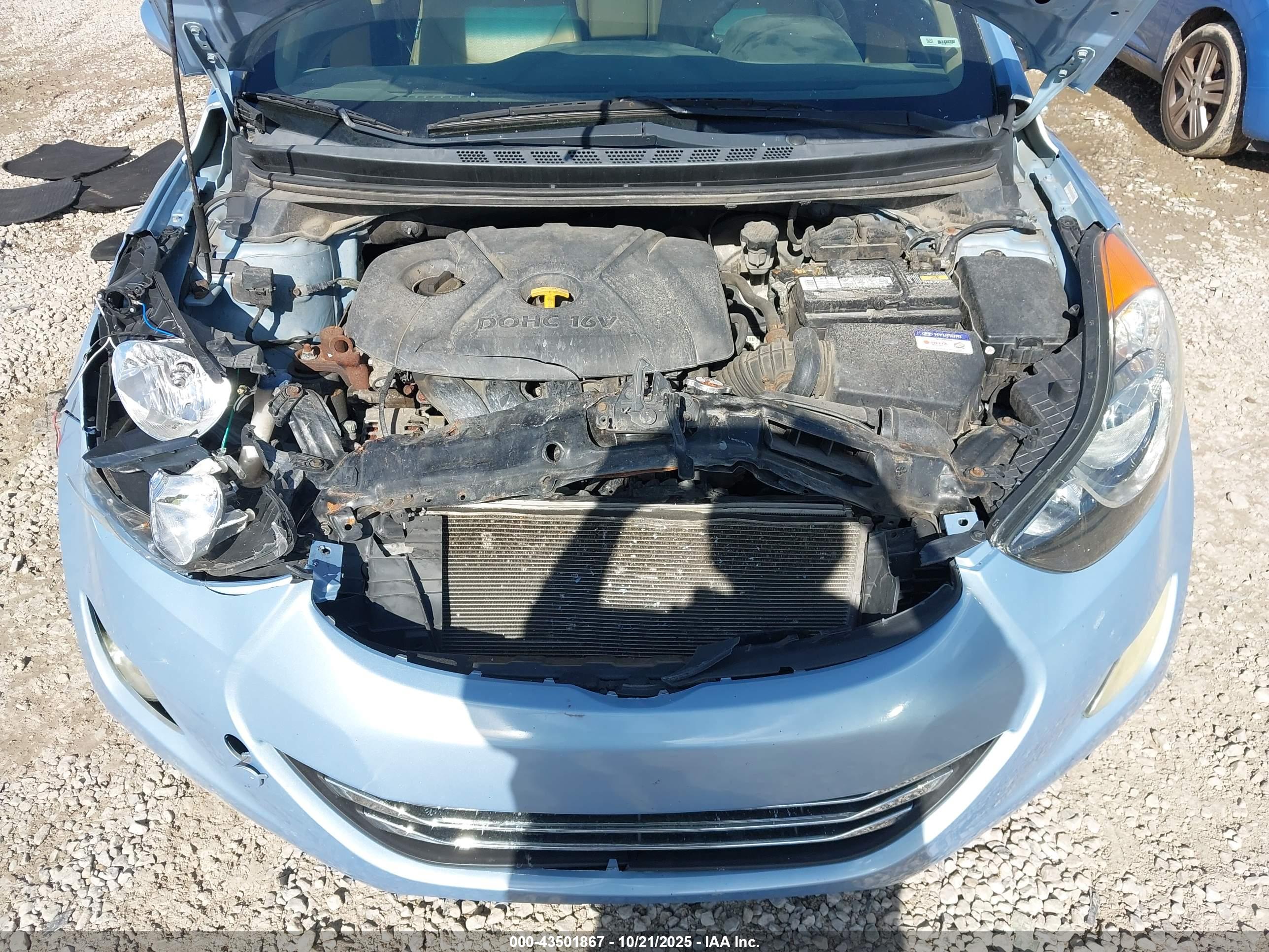 HYUNDAI ELANTRA image 10