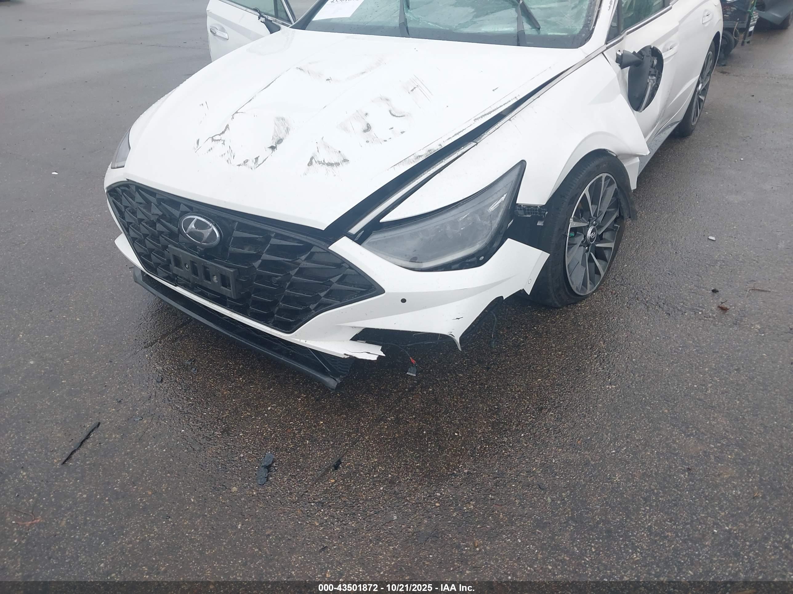 HYUNDAI SONATA image 6