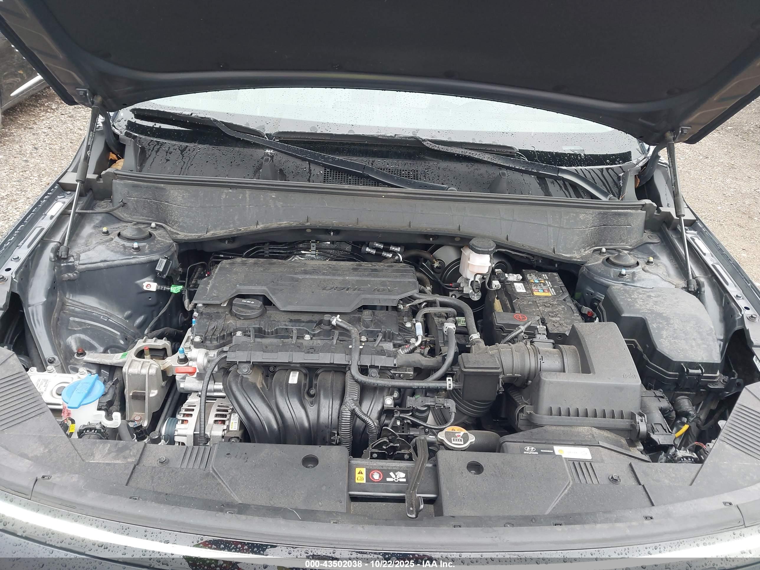 HYUNDAI KONA image 10