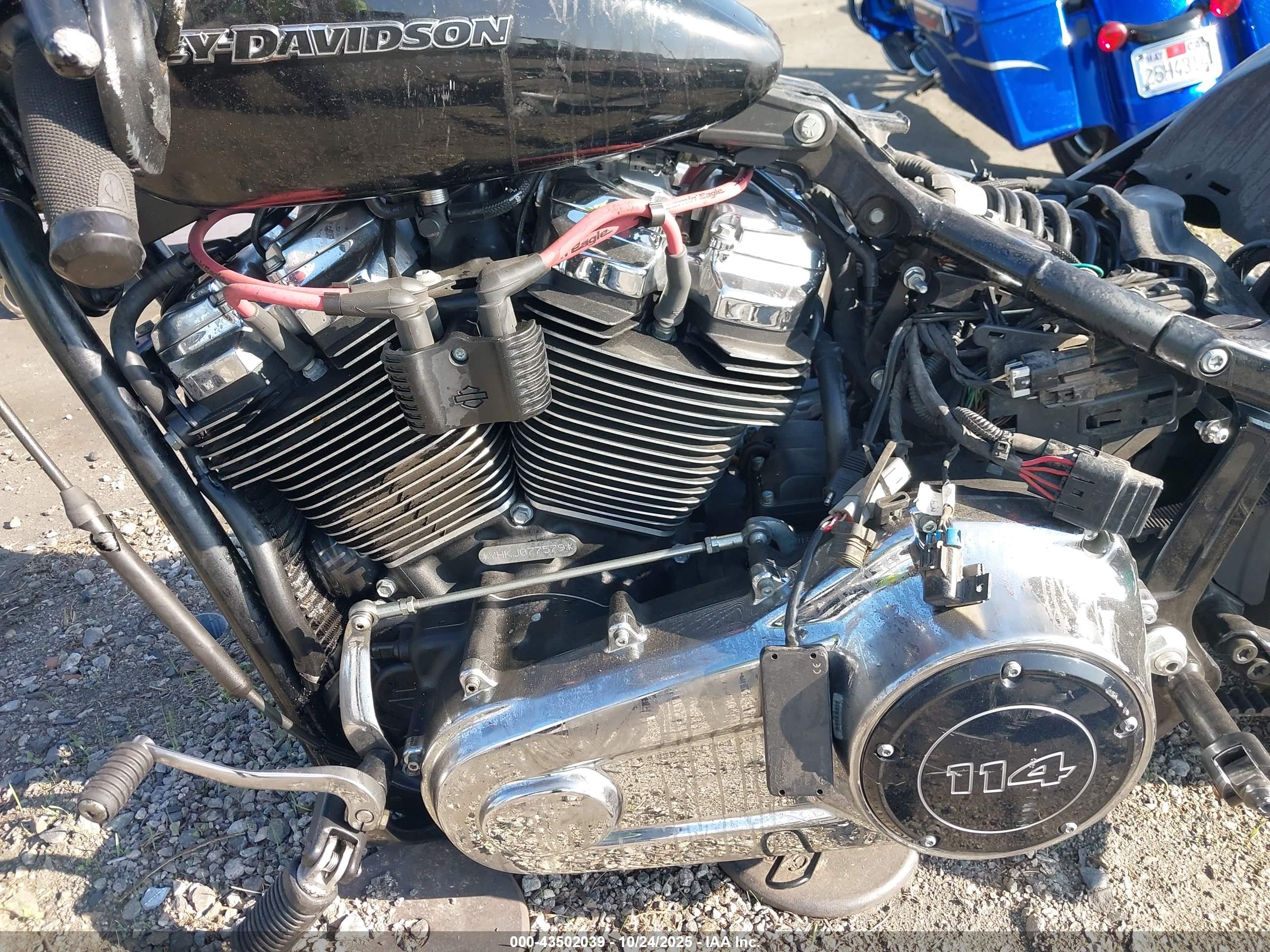 HARLEY-DAVIDSON FXBRS image 9