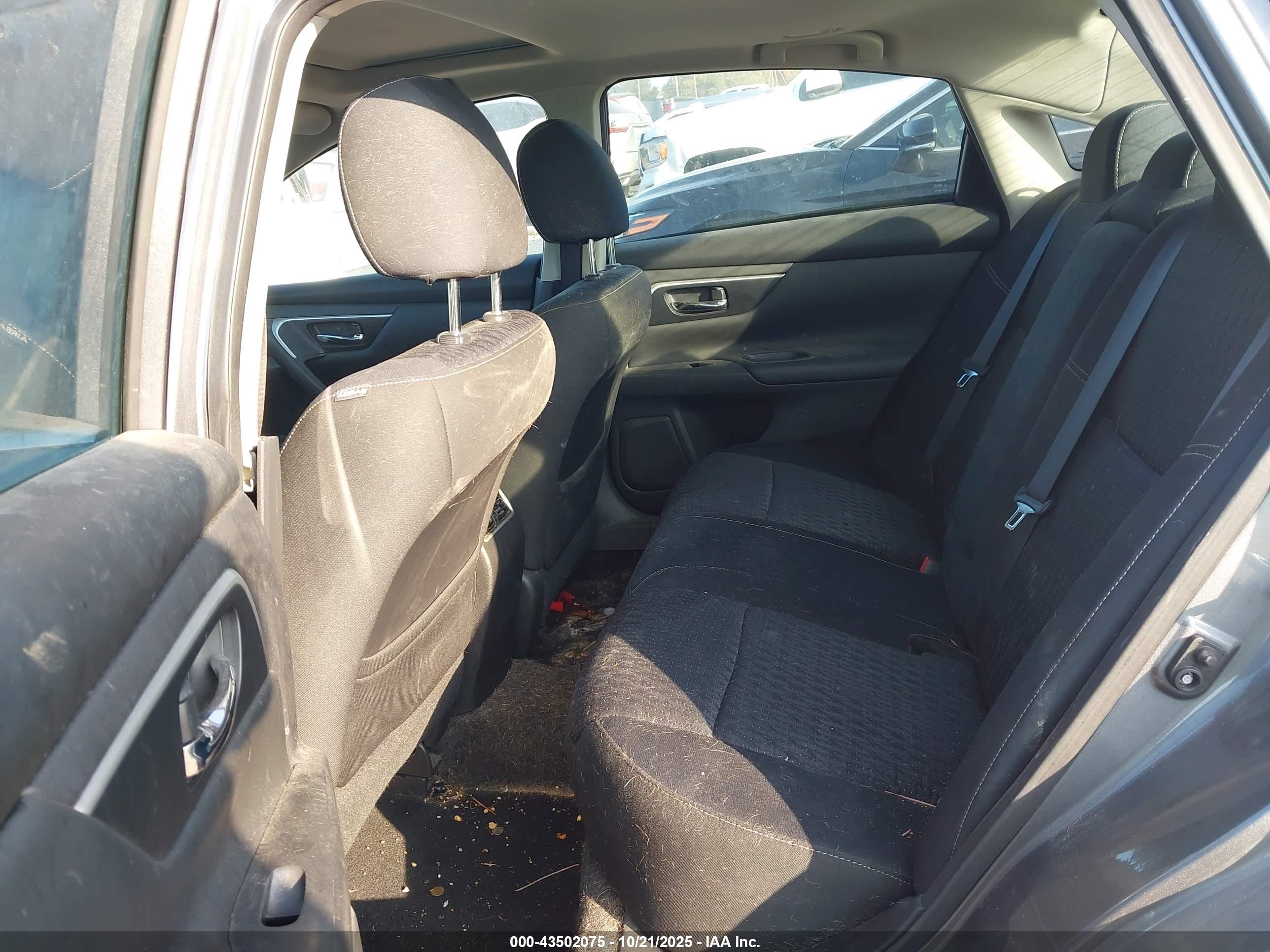 NISSAN ALTIMA image 8