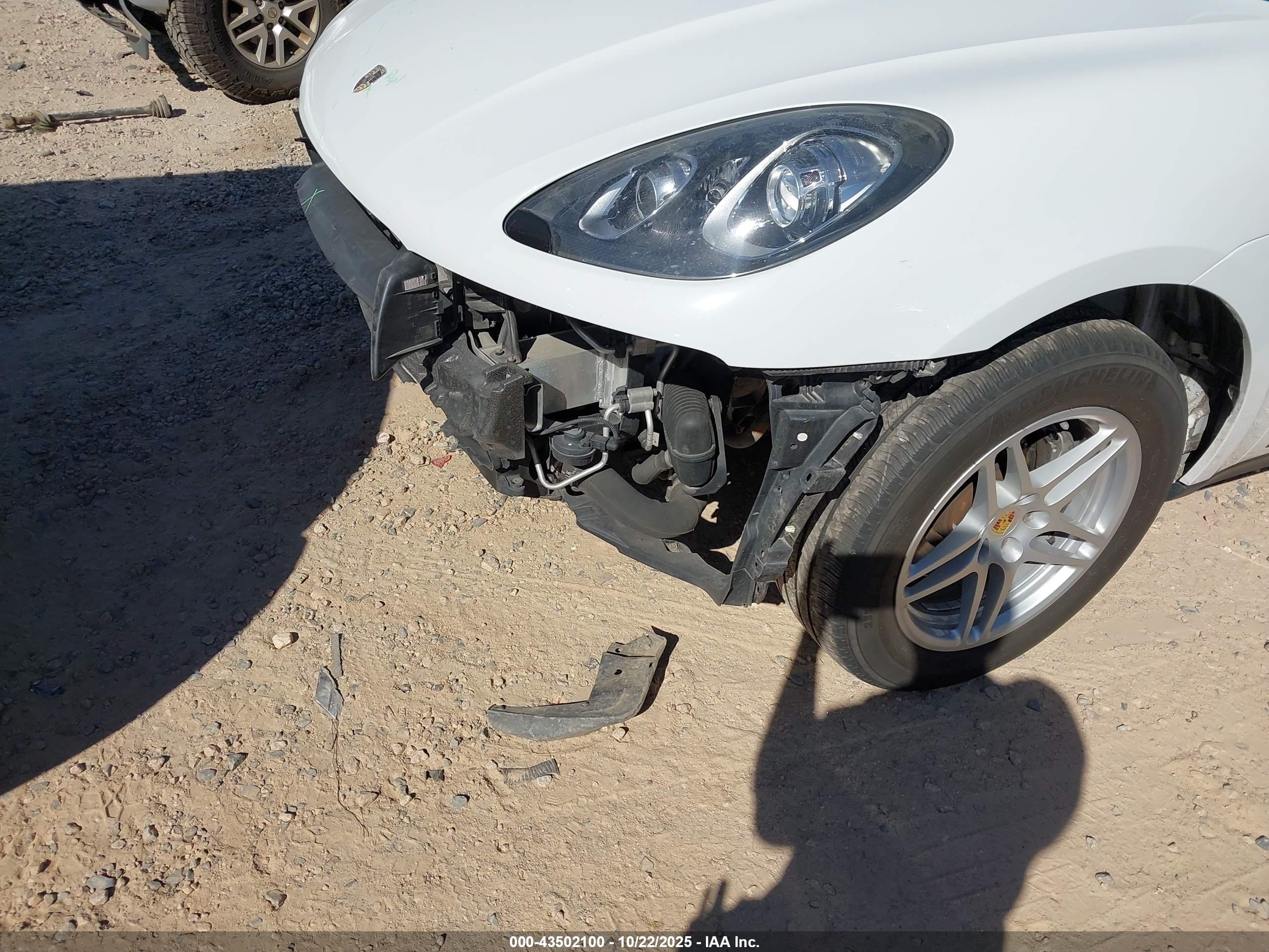 PORSCHE MACAN image 6
