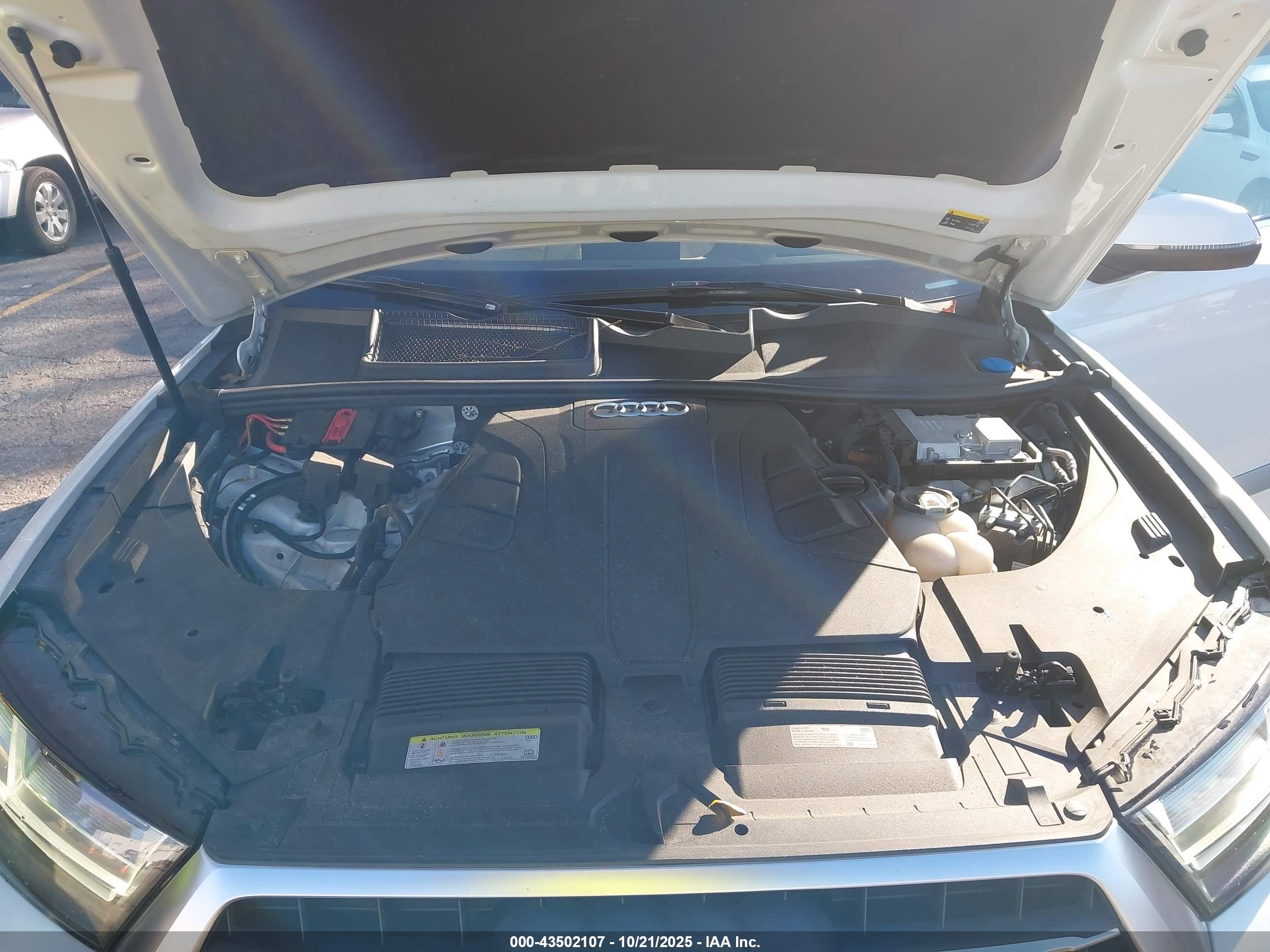 AUDI Q7 image 10