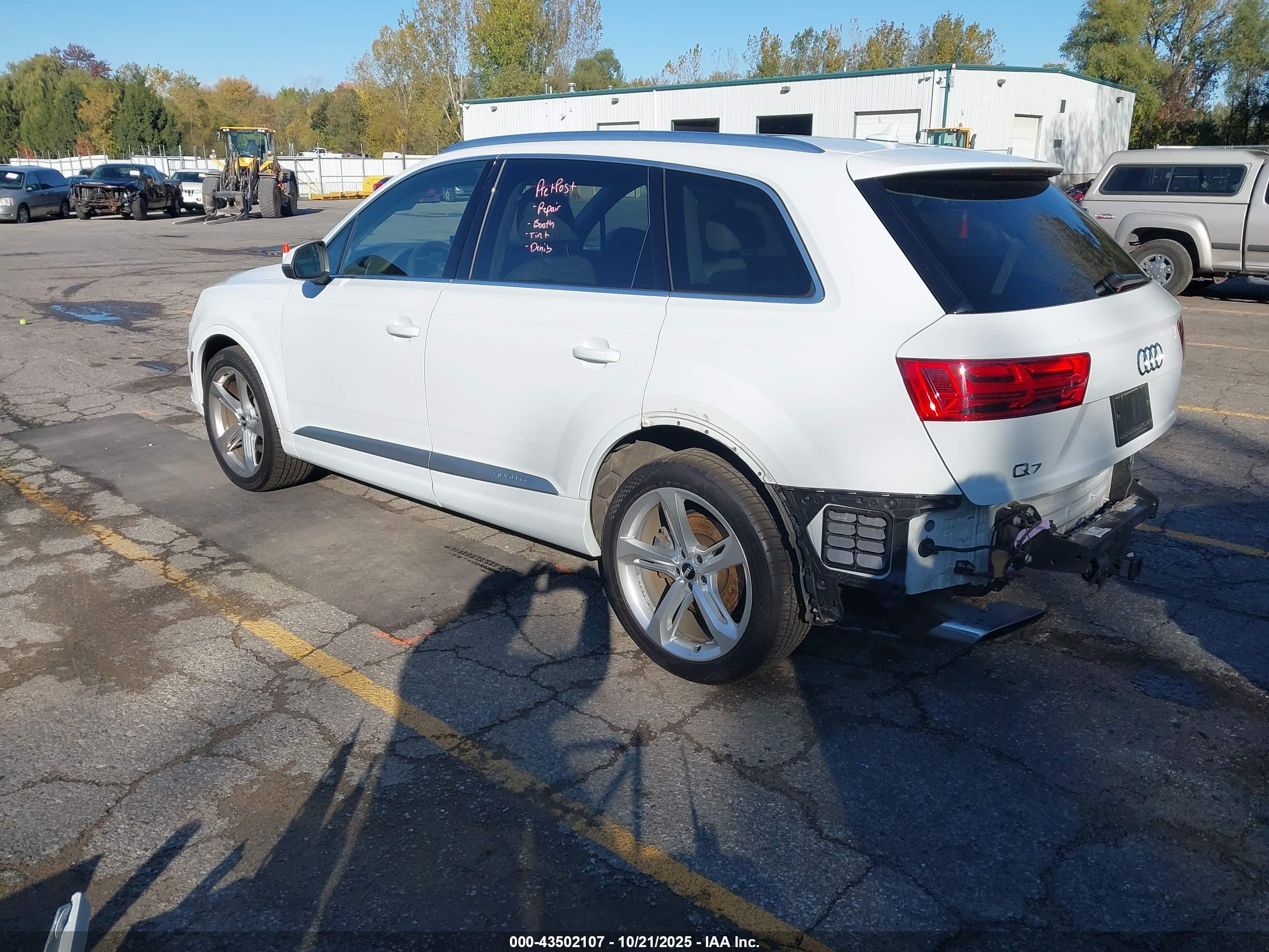 AUDI Q7 image 3