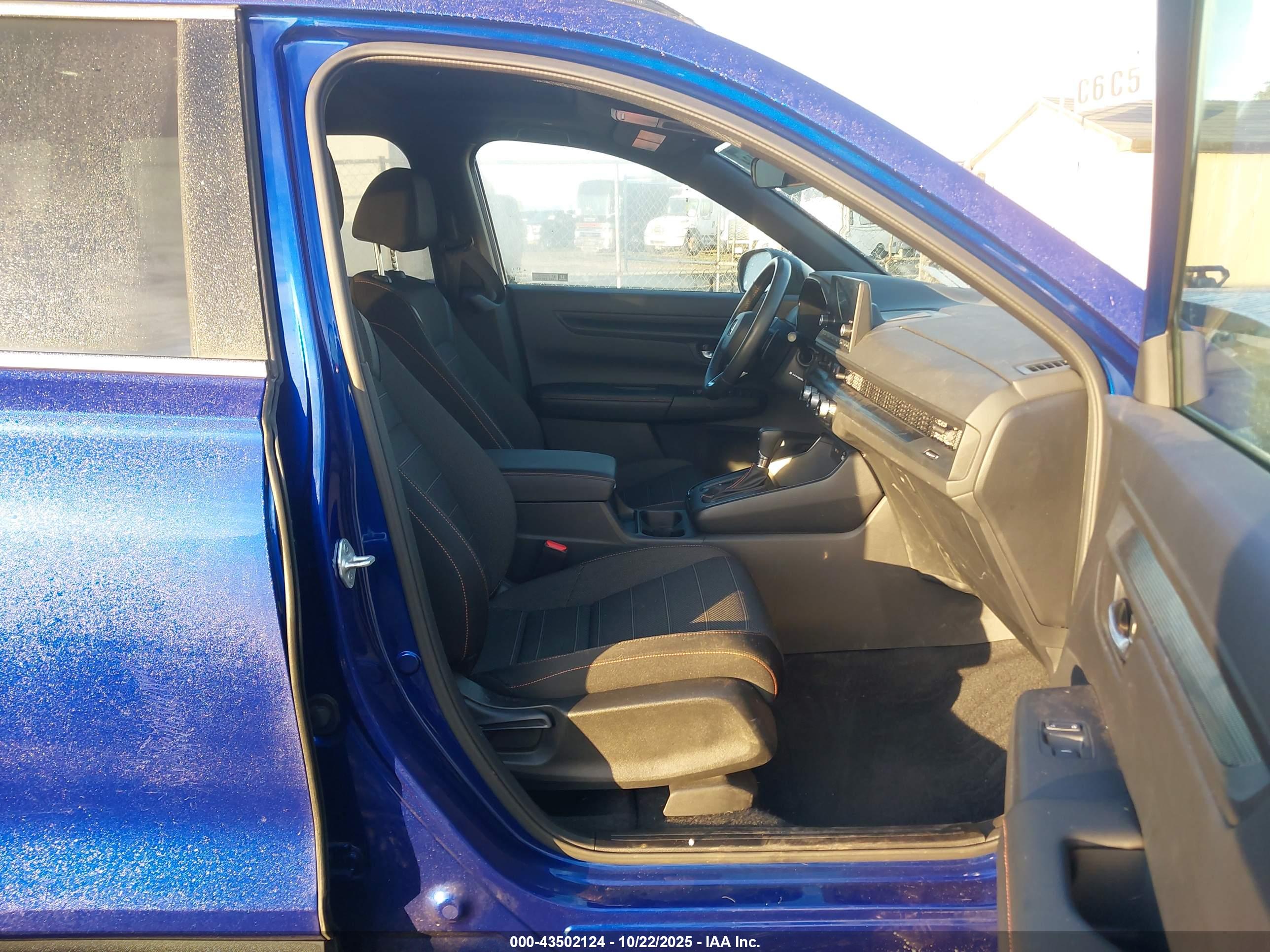 HONDA CR-V image 5