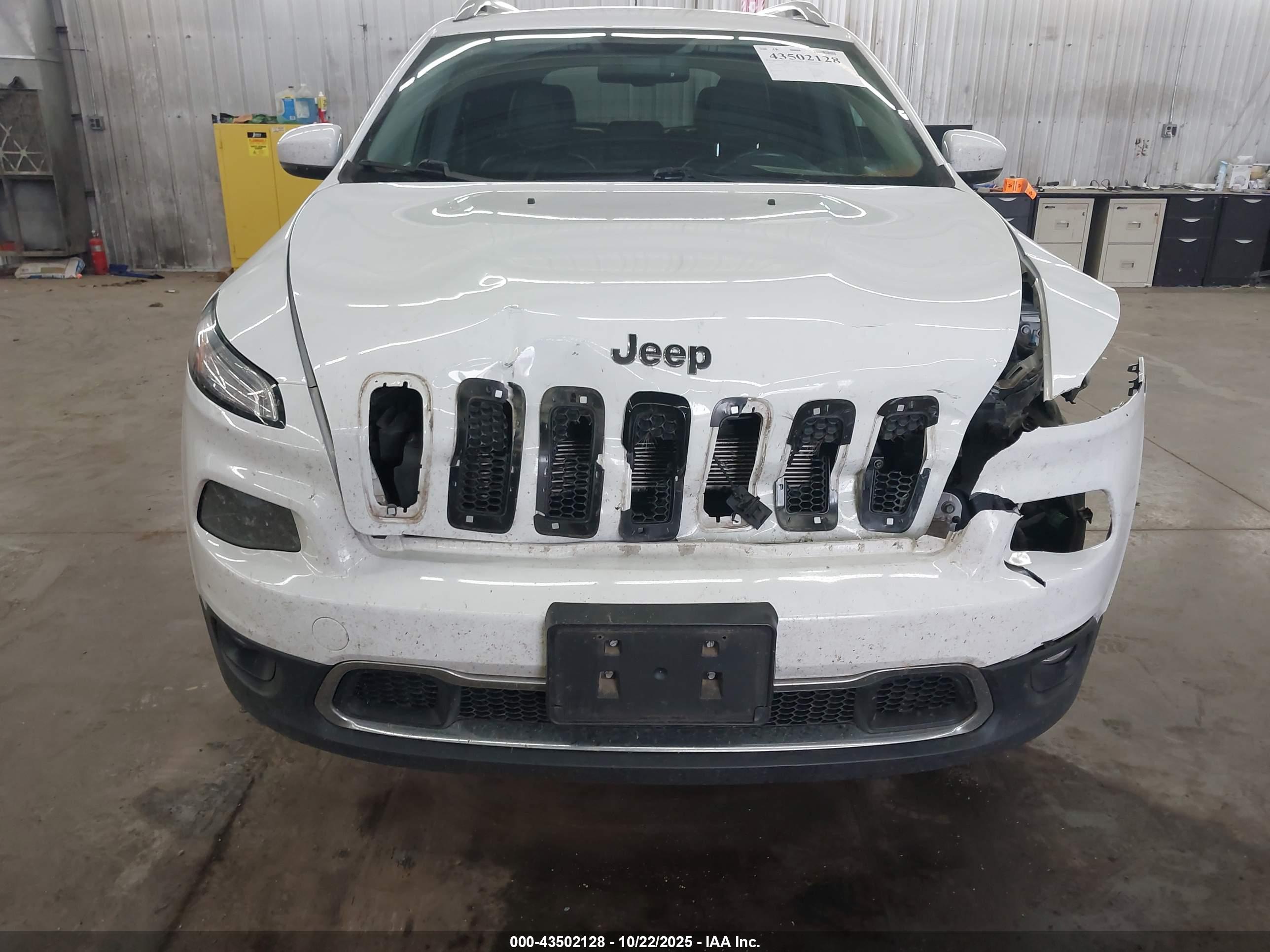 JEEP CHEROKEE image 6