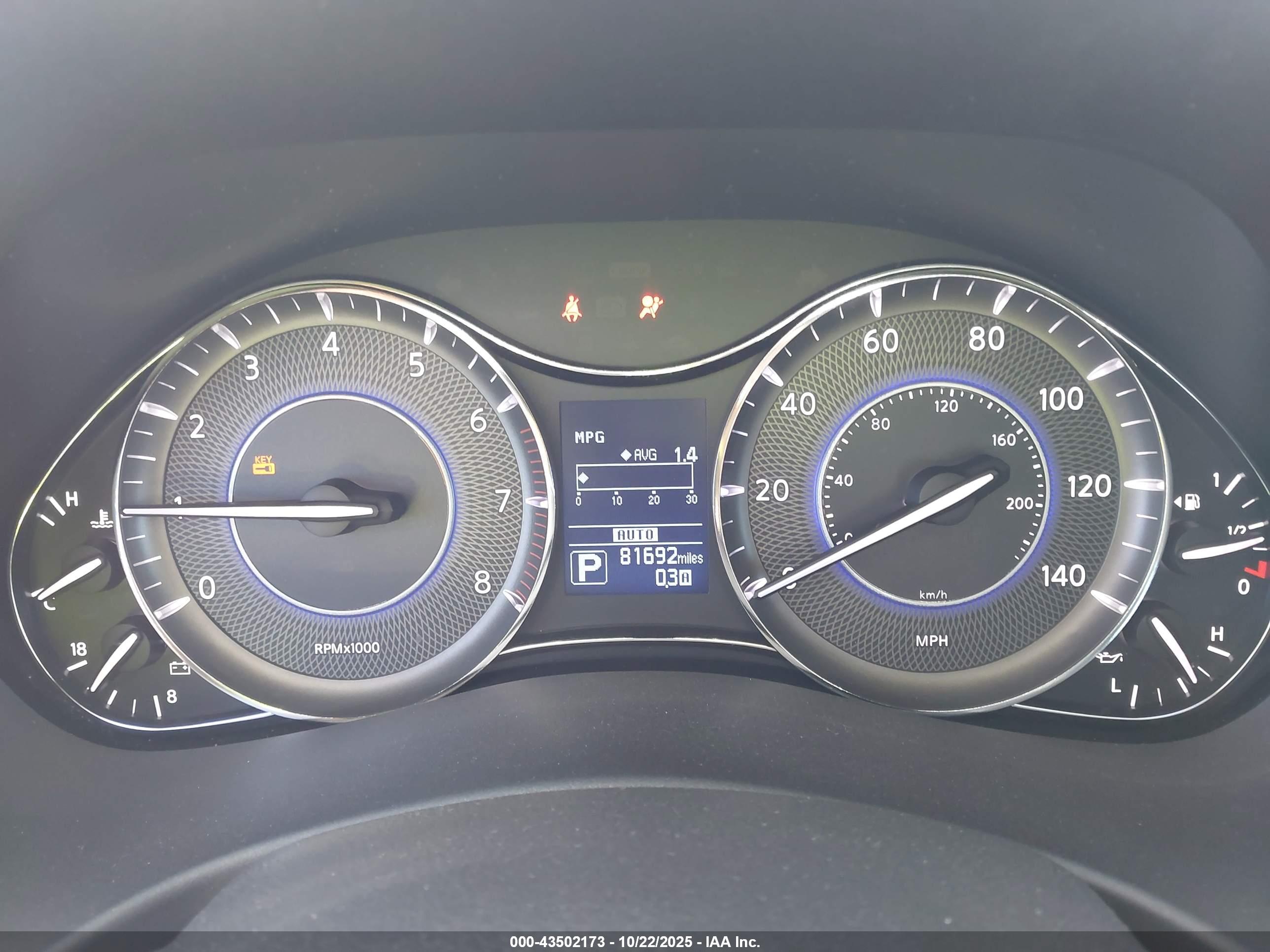 INFINITI QX80 image 7