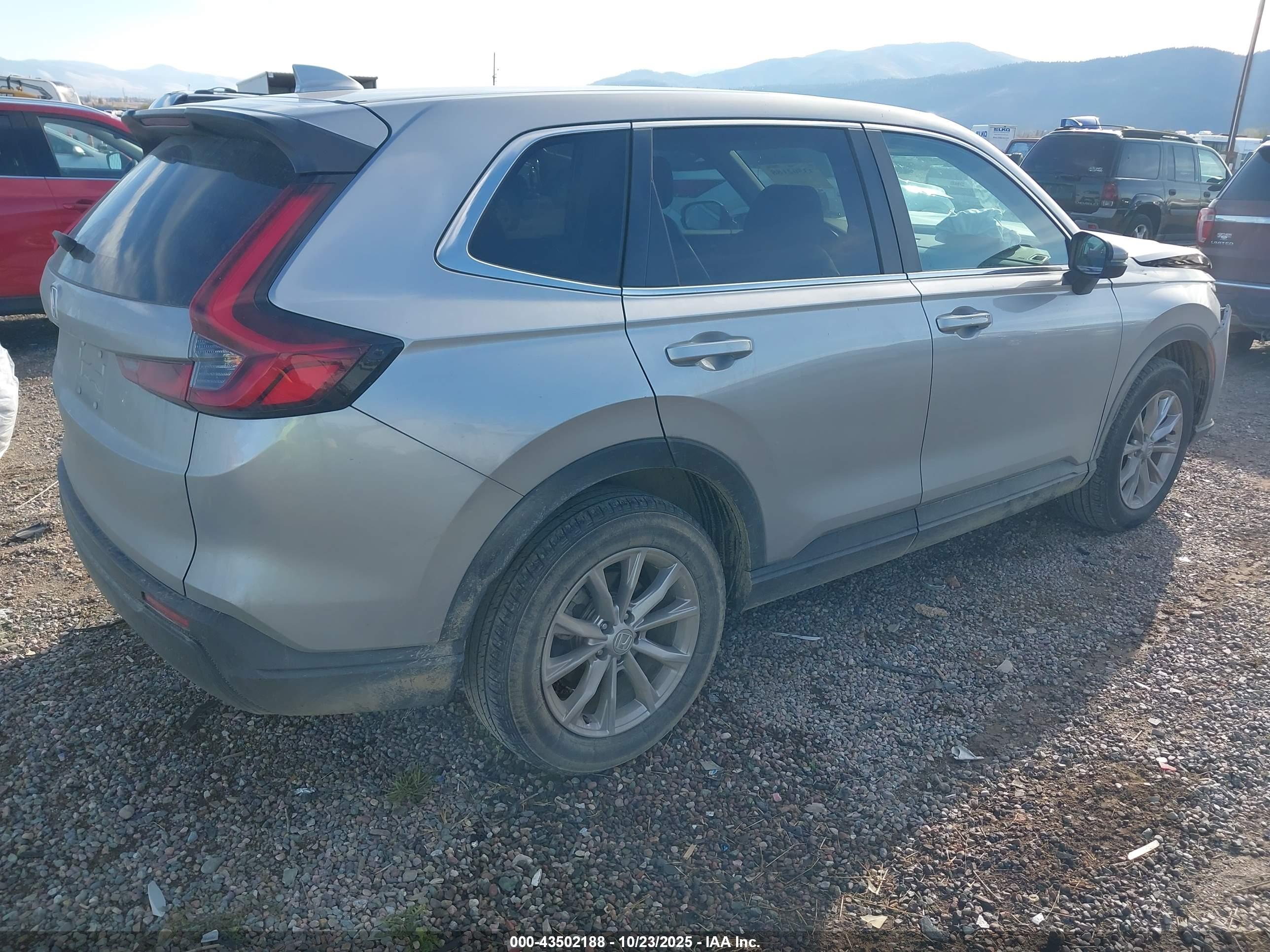 HONDA CR-V image 4