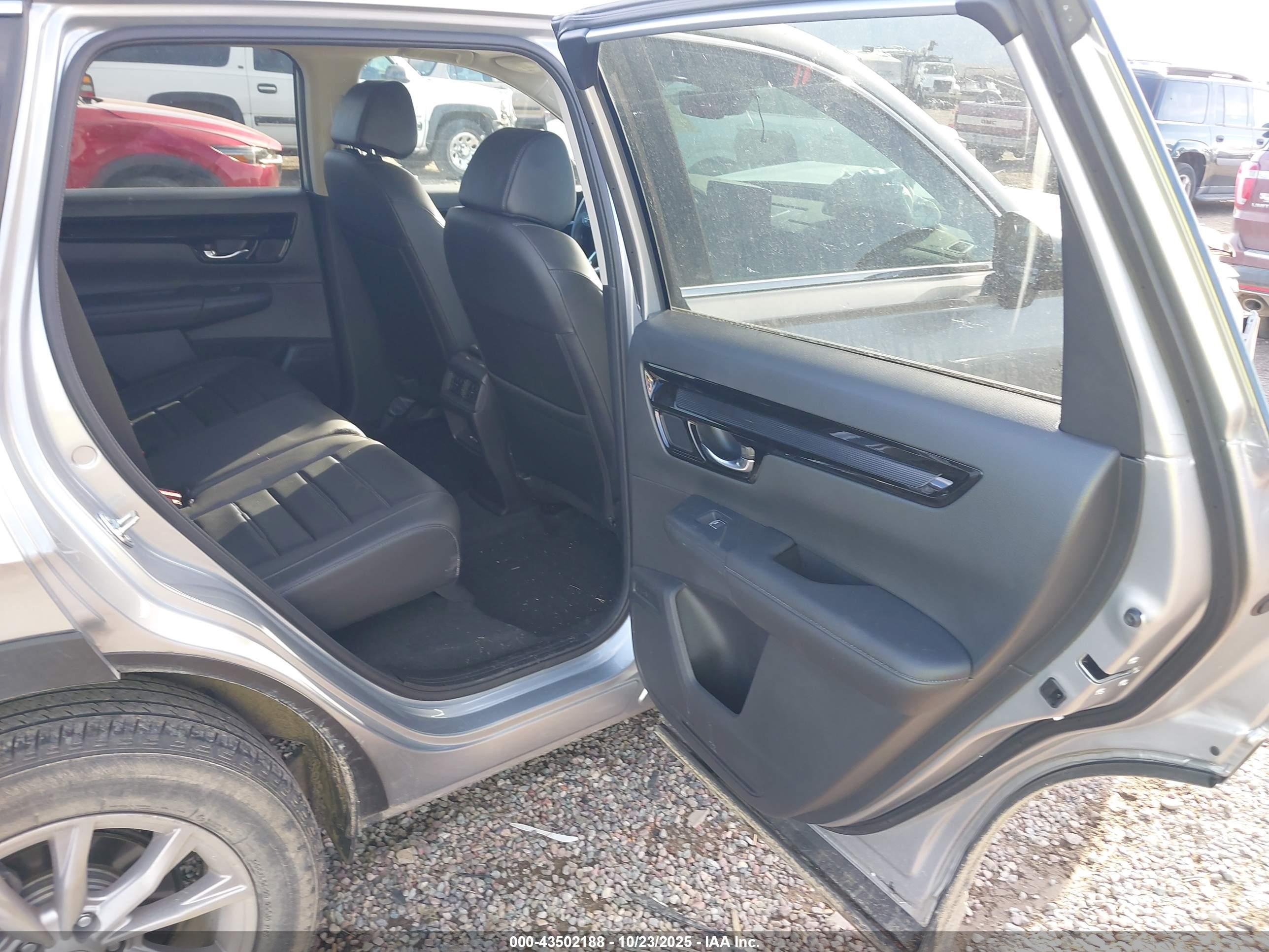 HONDA CR-V image 8