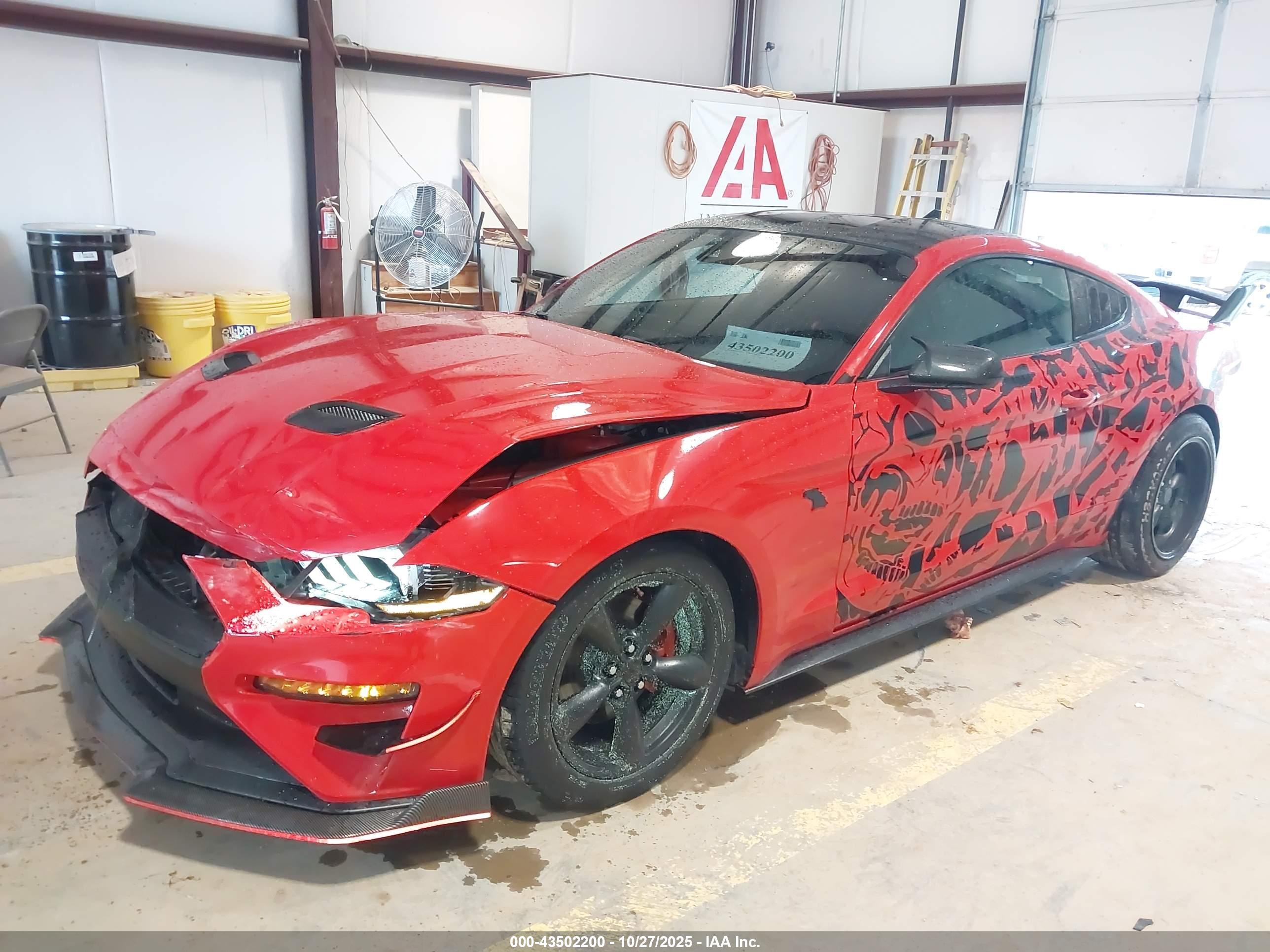 FORD MUSTANG image 2