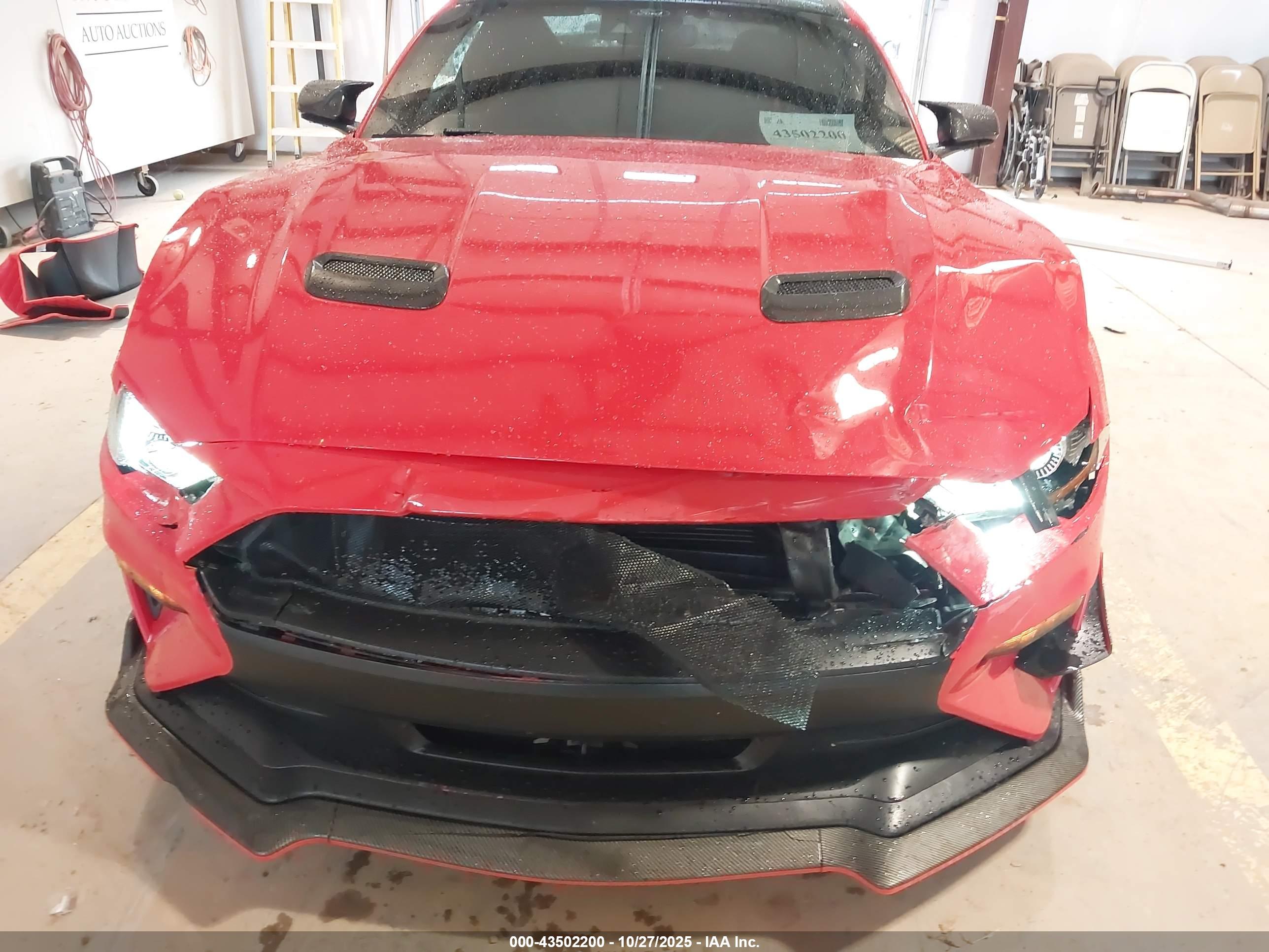 FORD MUSTANG image 6